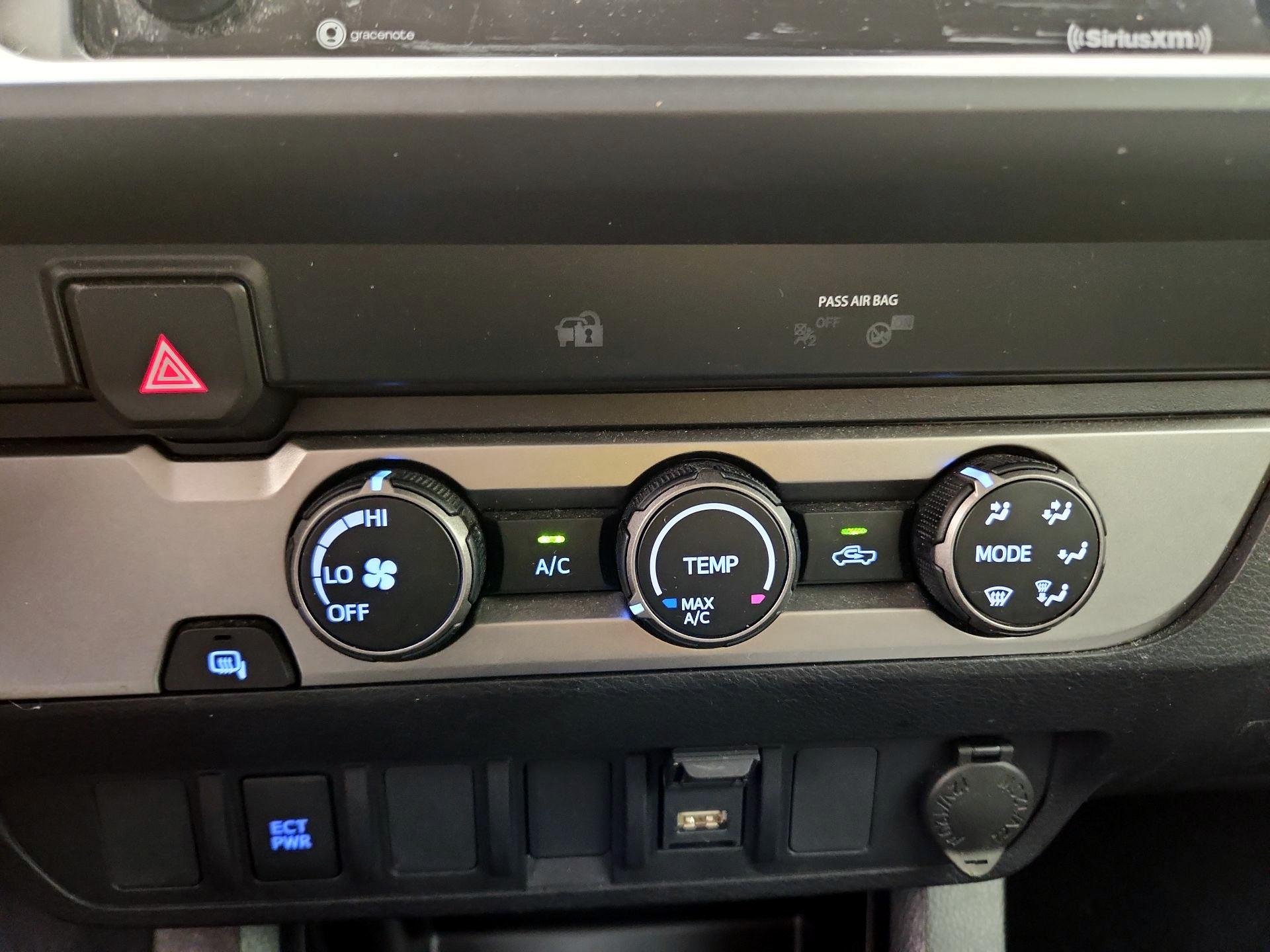 Thumbnail: 2020 Toyota Tacoma - 16