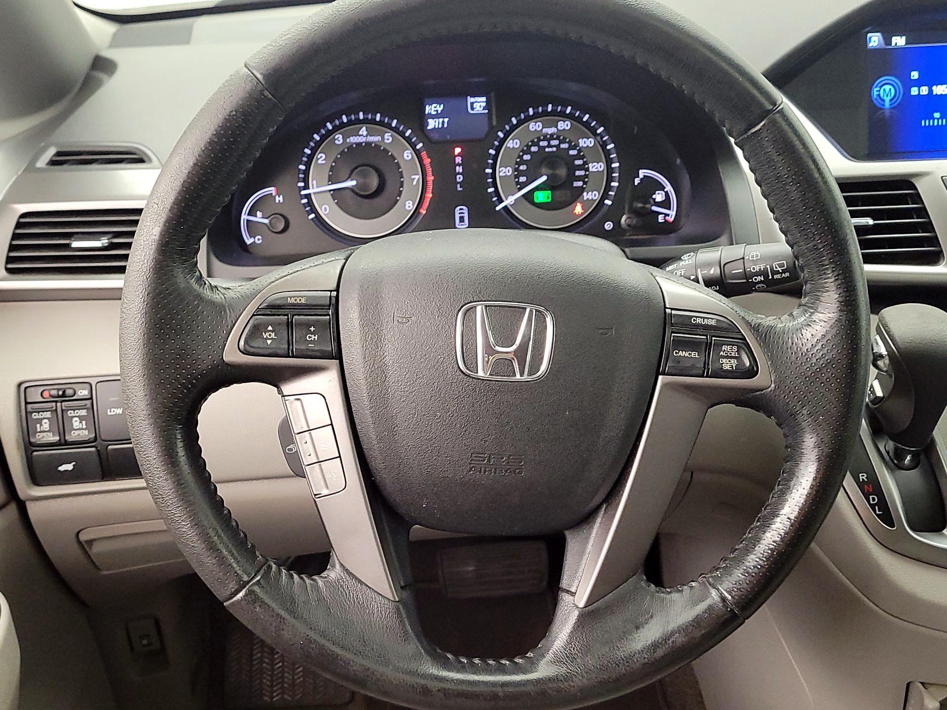 Thumbnail: 2015 Honda Odyssey - 10