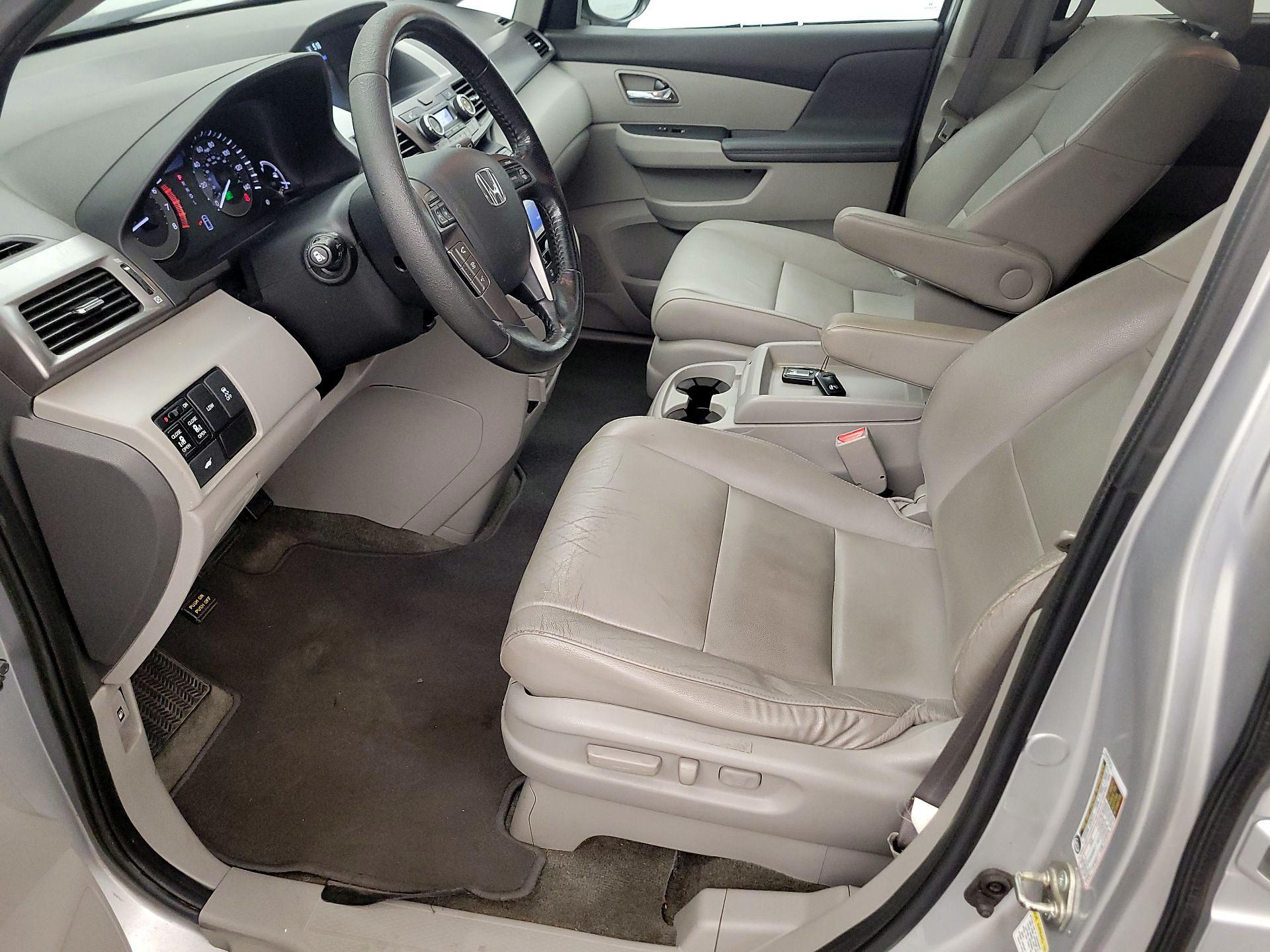 Thumbnail: 2015 Honda Odyssey - 11
