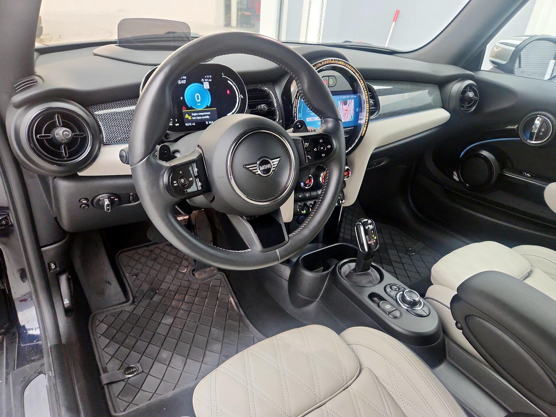 Thumbnail: 2022 MINI Cooper - 9