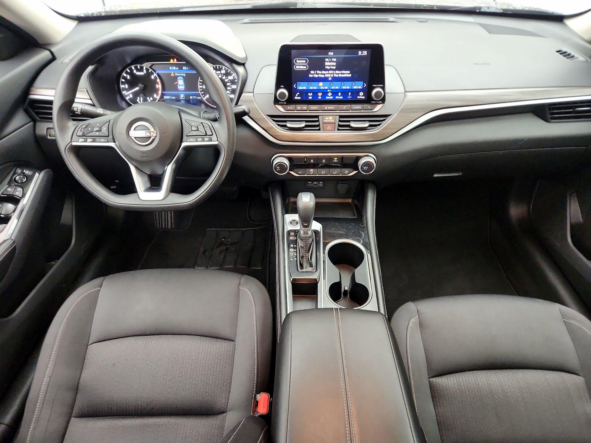 Thumbnail: 2023 Nissan Altima - 9