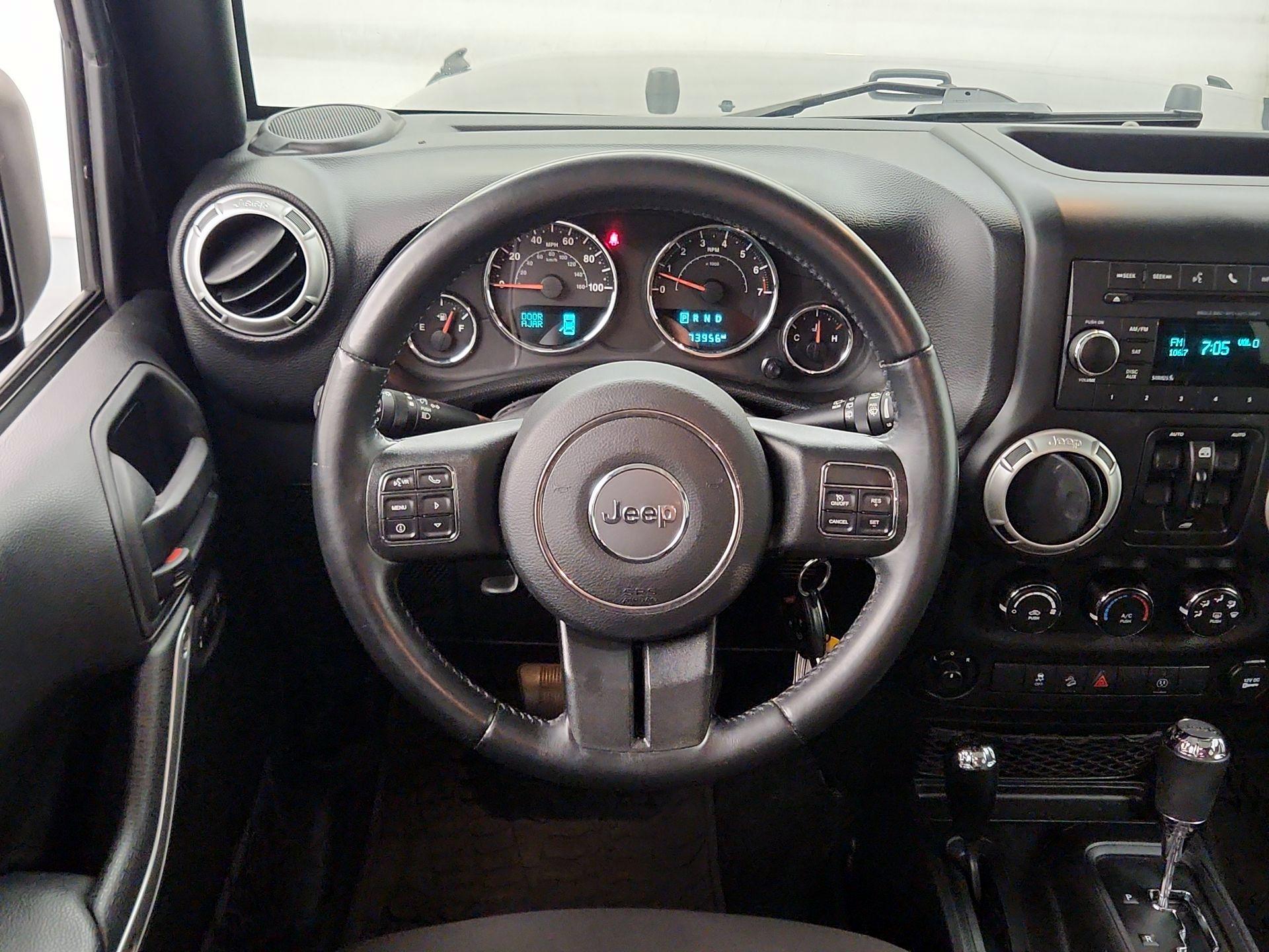 Thumbnail: 2017 Jeep Wrangler - 10