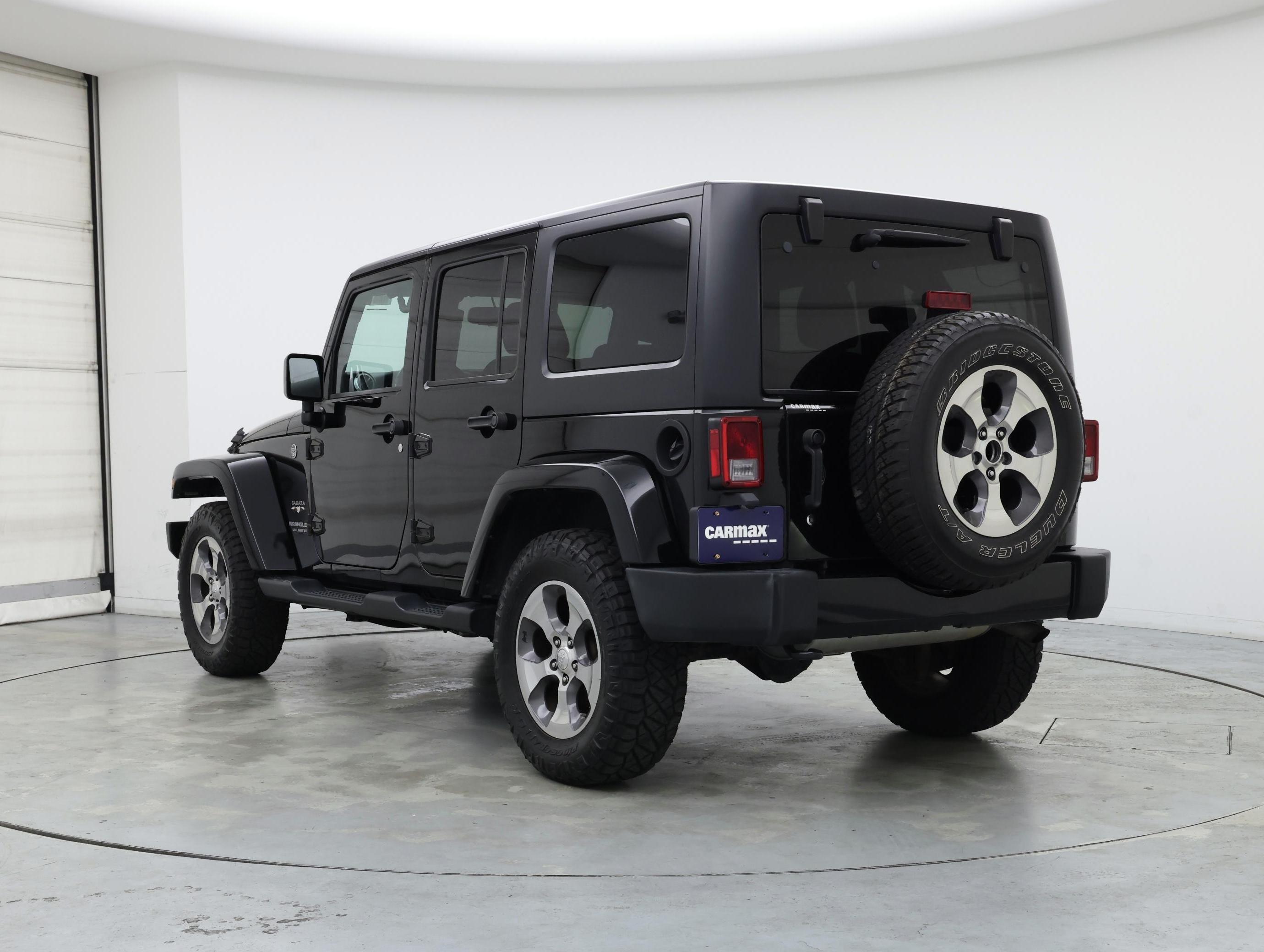 Thumbnail: 2017 Jeep Wrangler - 2
