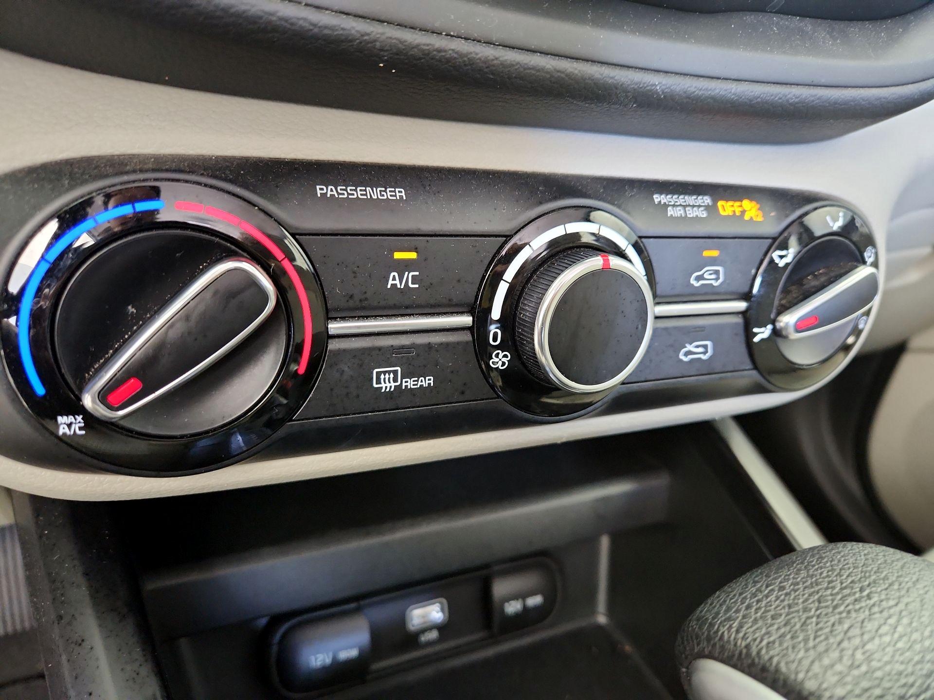 Thumbnail: 2023 Kia Soul - 16