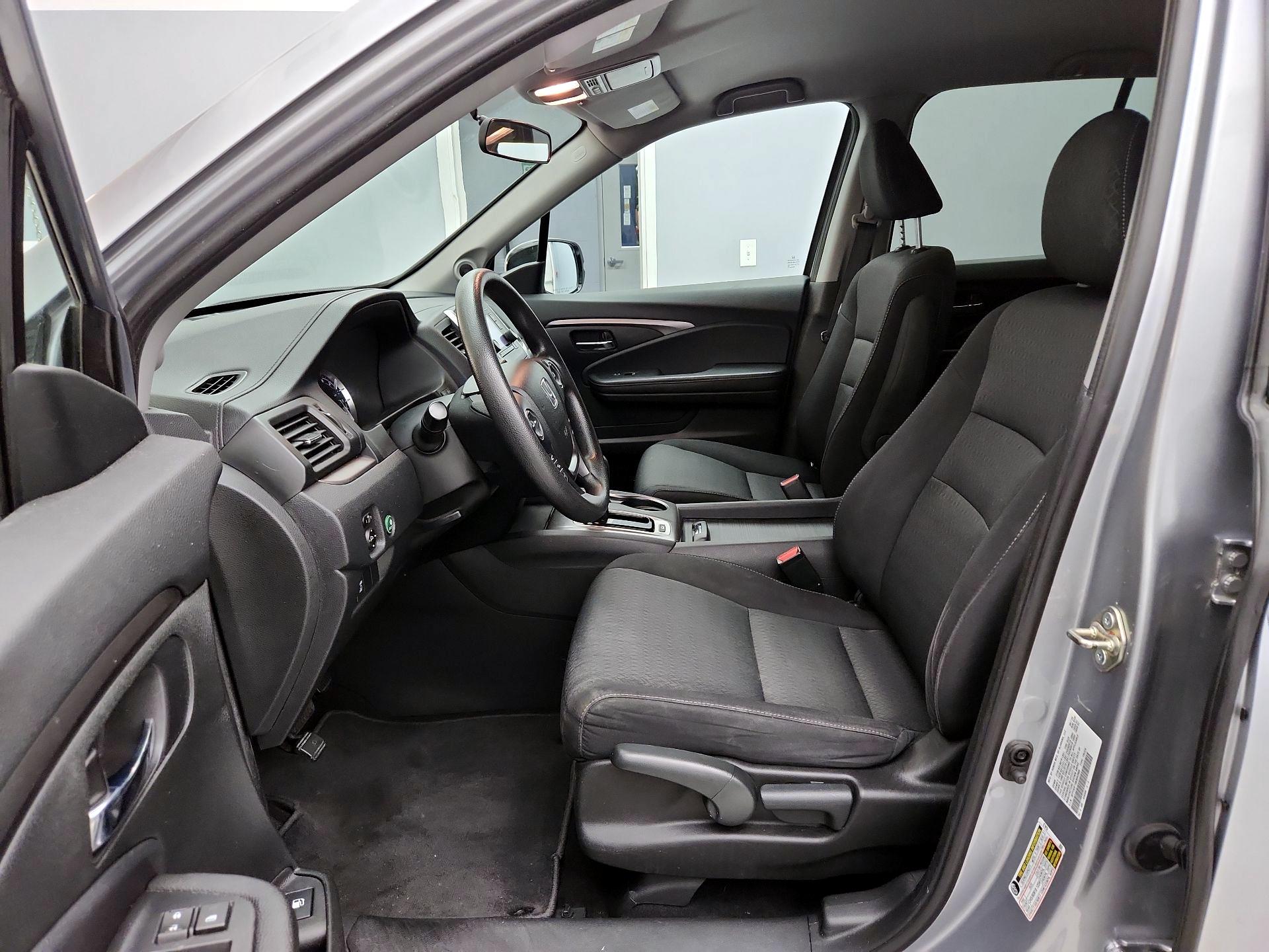 Thumbnail: 2019 Honda Ridgeline - 11