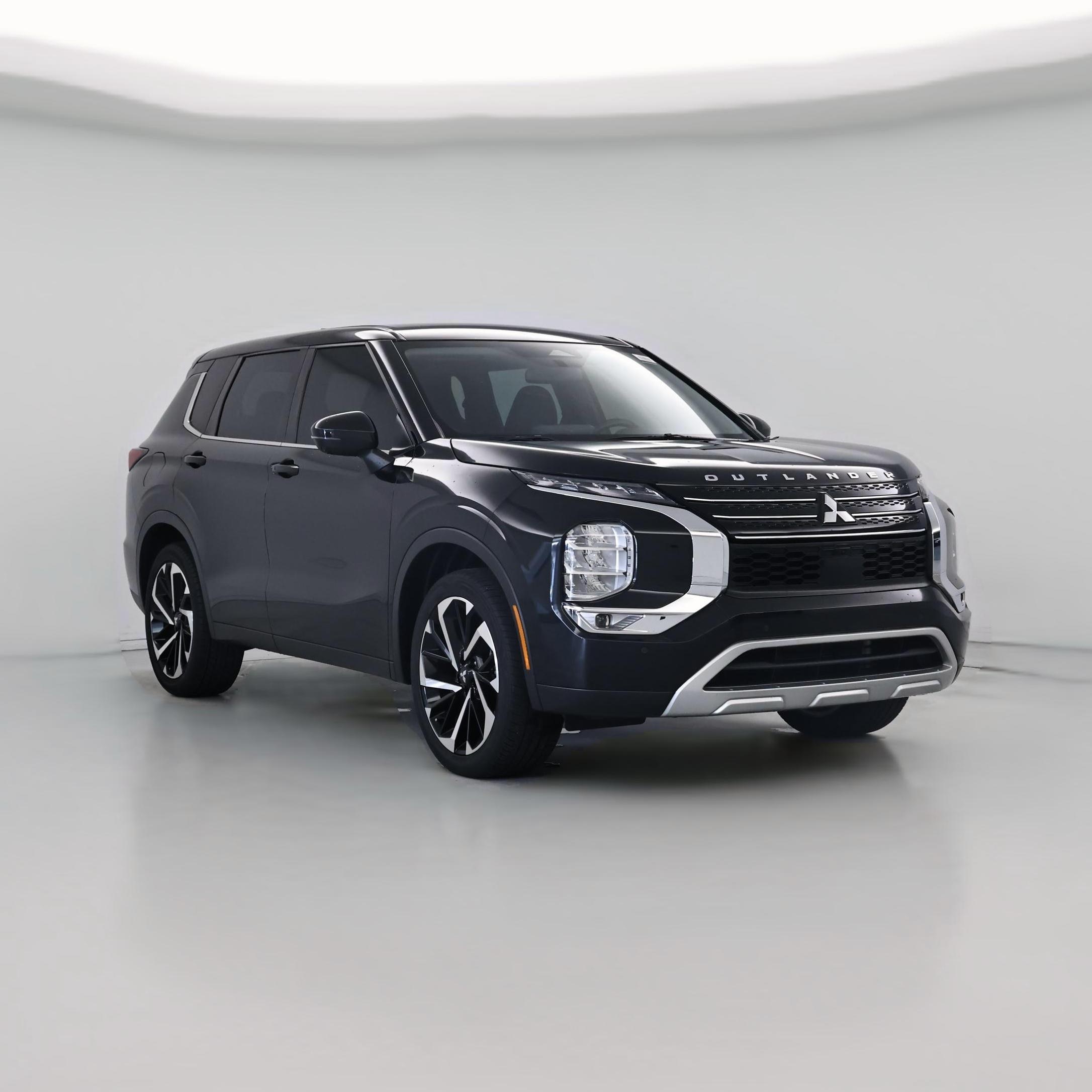 Thumbnail: 2022 Mitsubishi Outlander - 1