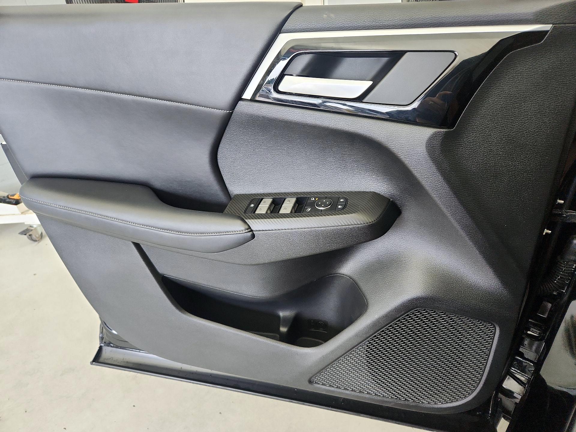 Thumbnail: 2022 Mitsubishi Outlander - 12