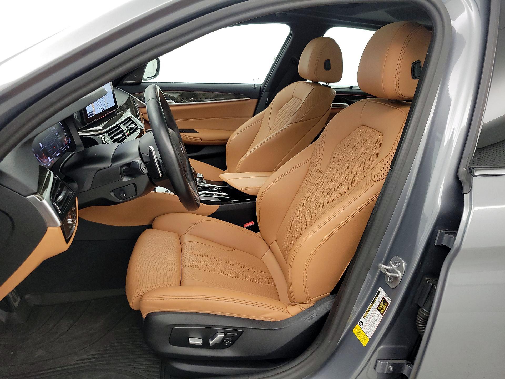 Thumbnail: 2023 BMW 5 Series - 11
