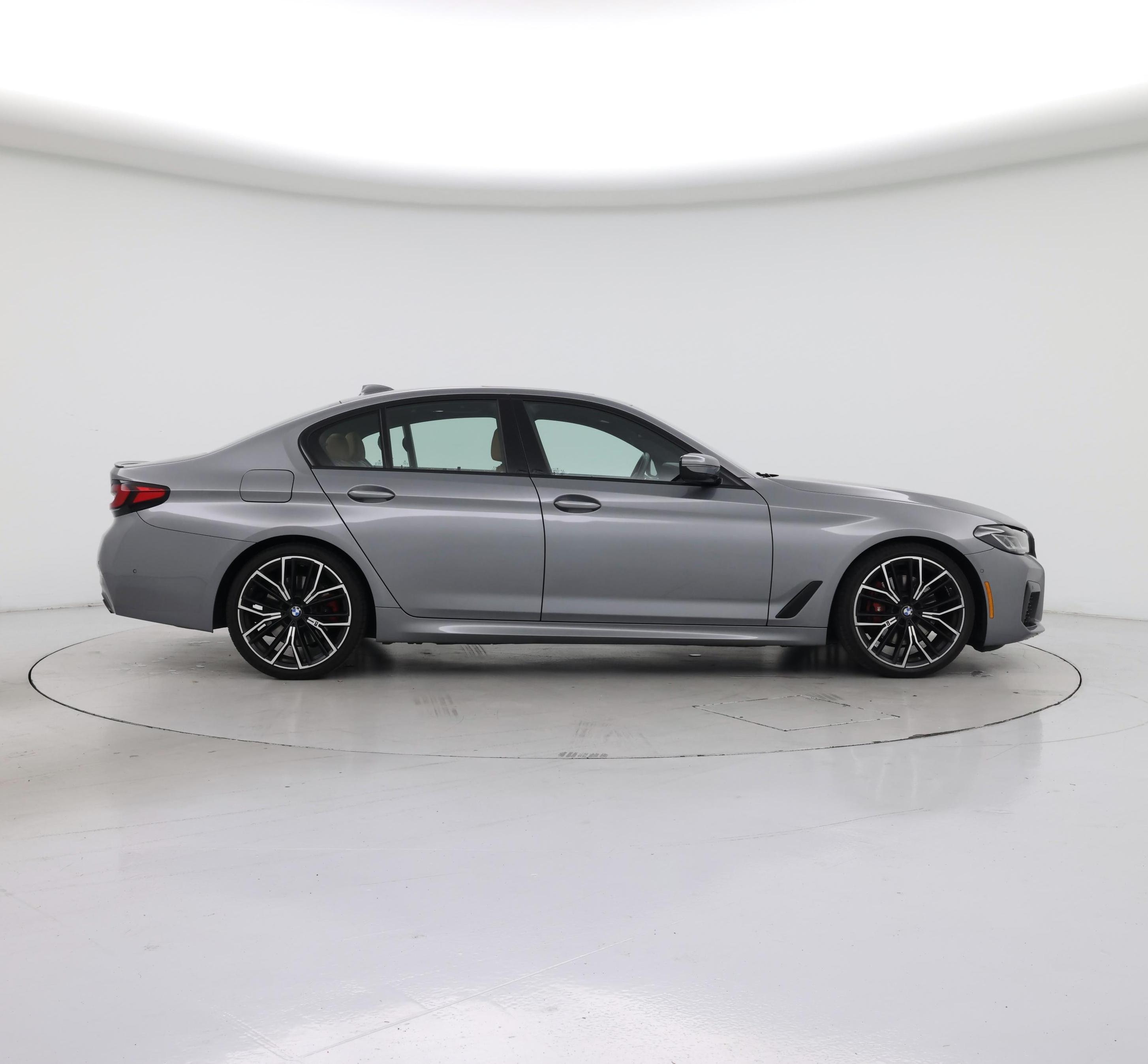 Thumbnail: 2023 BMW 5 Series - 7