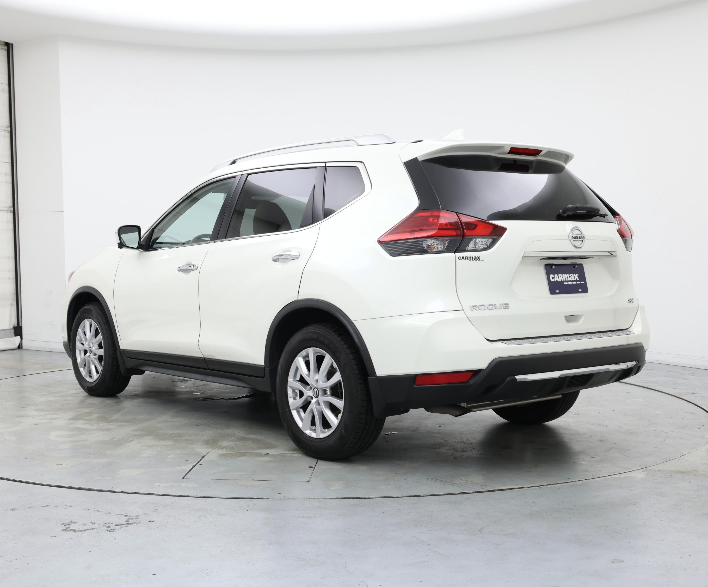 Thumbnail: 2017 Nissan Rogue - 2
