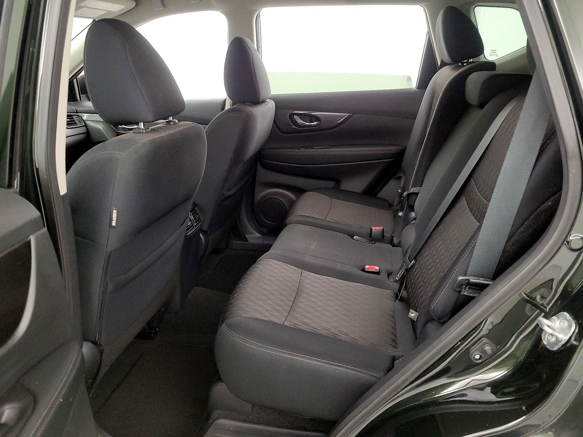Thumbnail: 2019 Nissan Rogue - 19