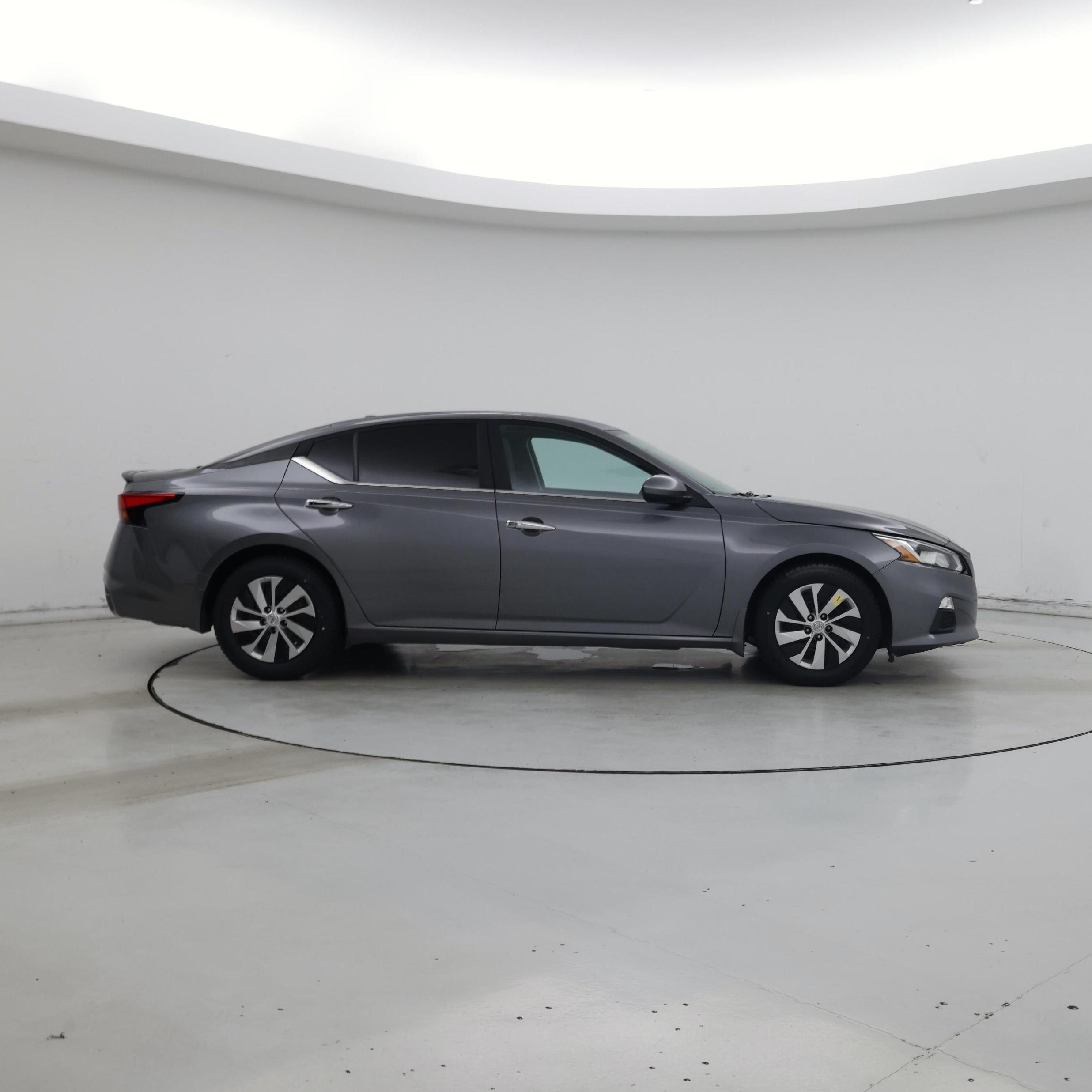 Thumbnail: 2020 Nissan Altima - 7