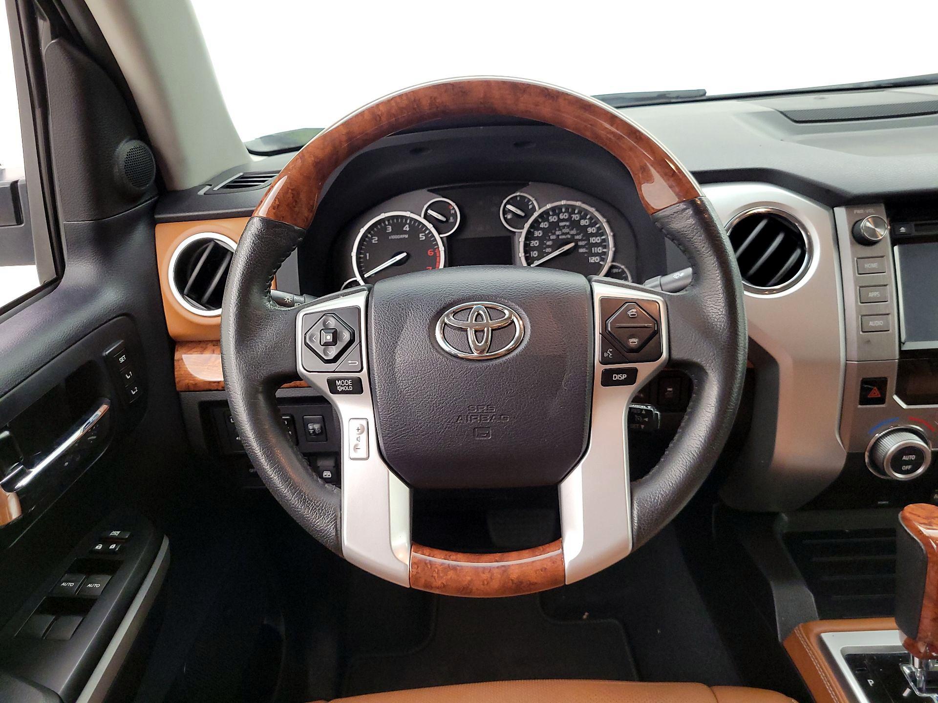 Thumbnail: 2015 Toyota Tundra - 10