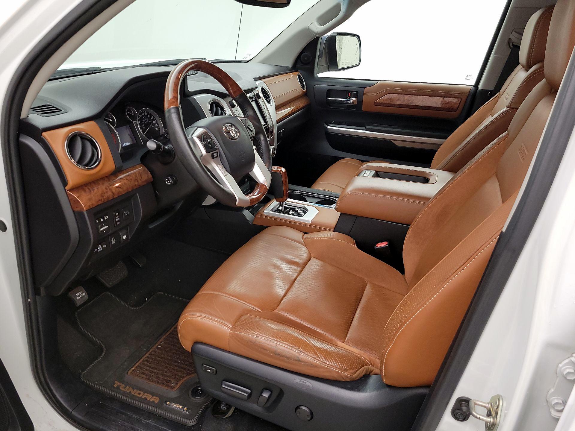 Thumbnail: 2015 Toyota Tundra - 11