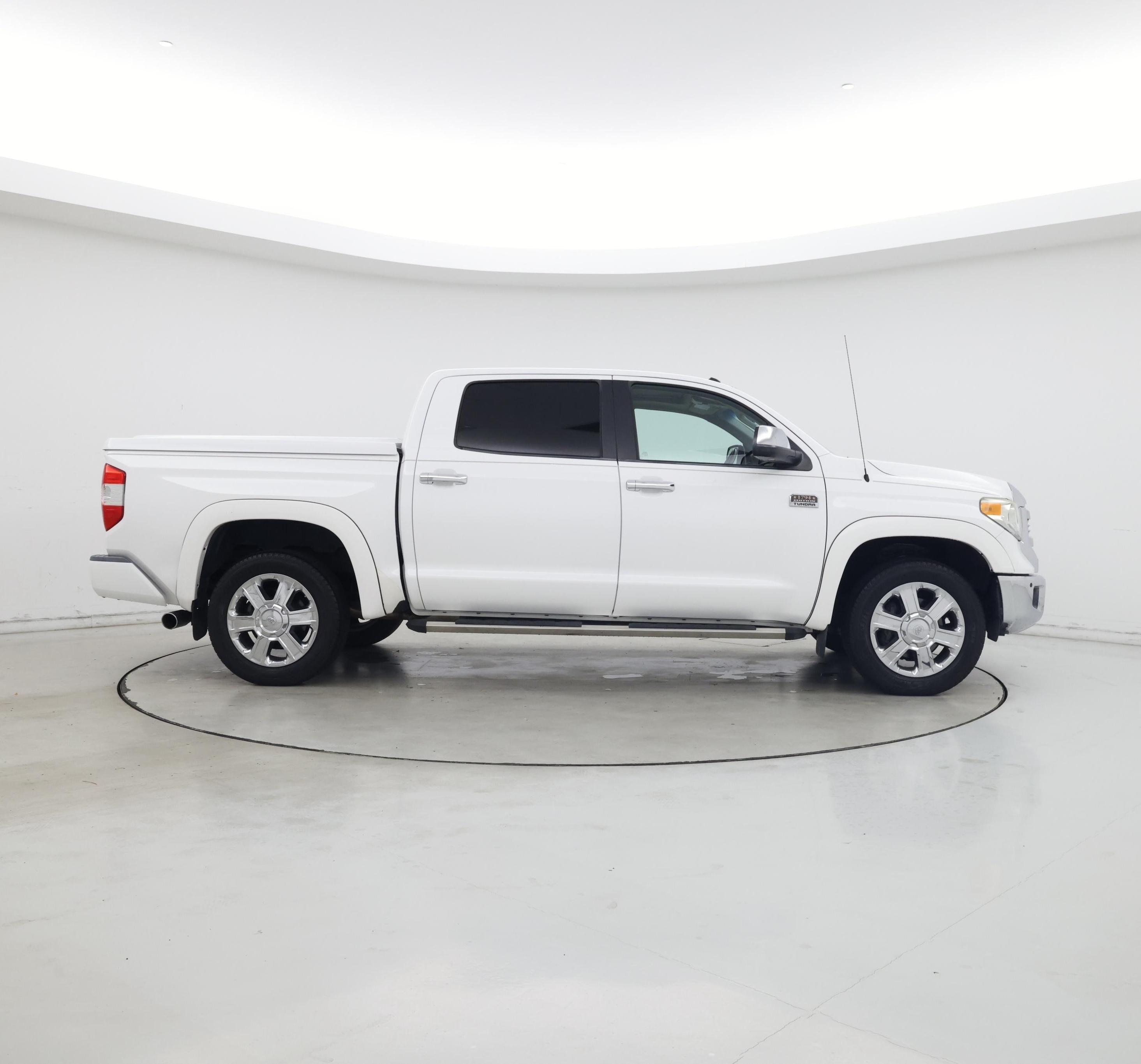 Thumbnail: 2015 Toyota Tundra - 7