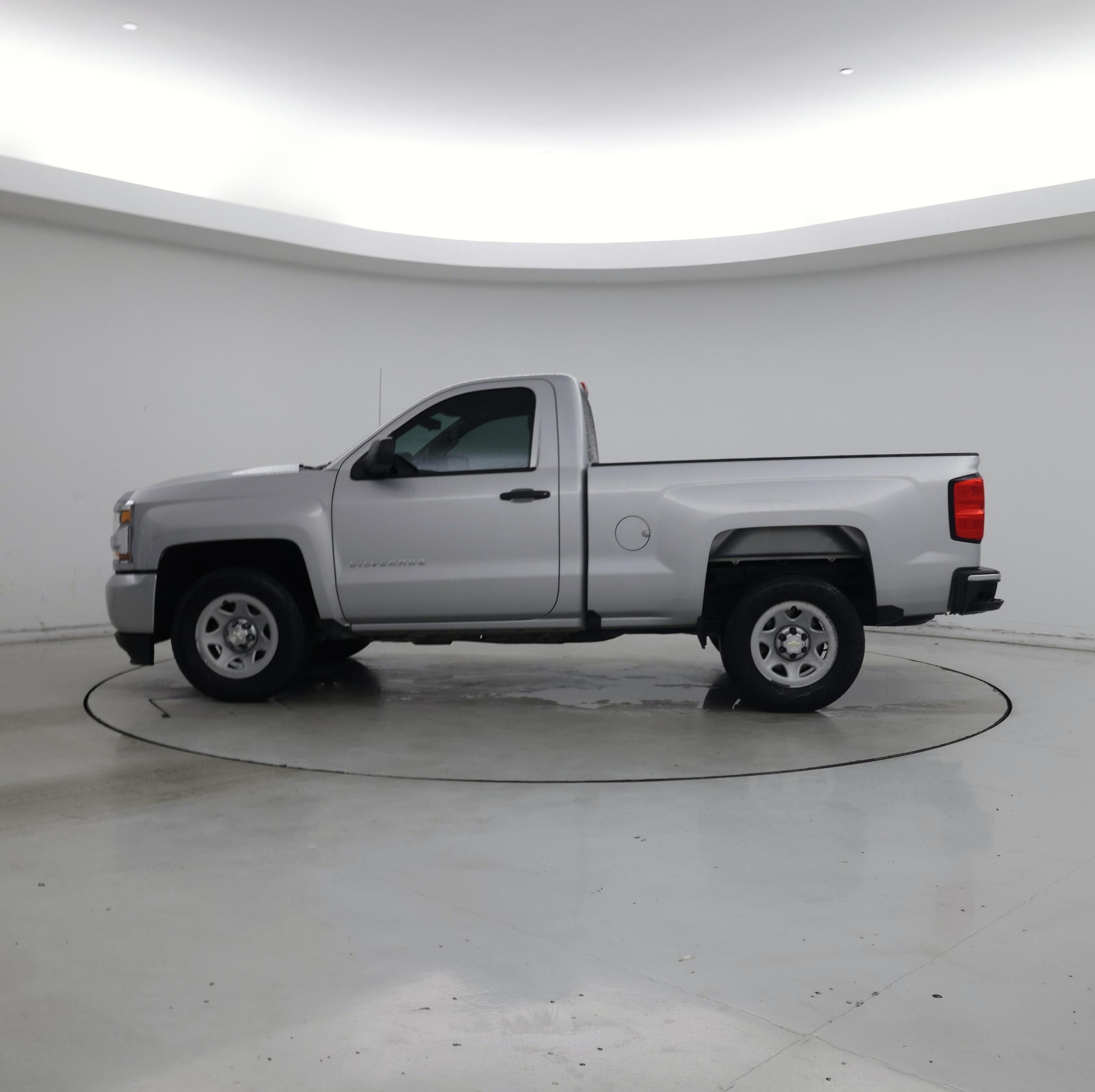 Thumbnail: 2018 Chevrolet Silverado 1500 - 3