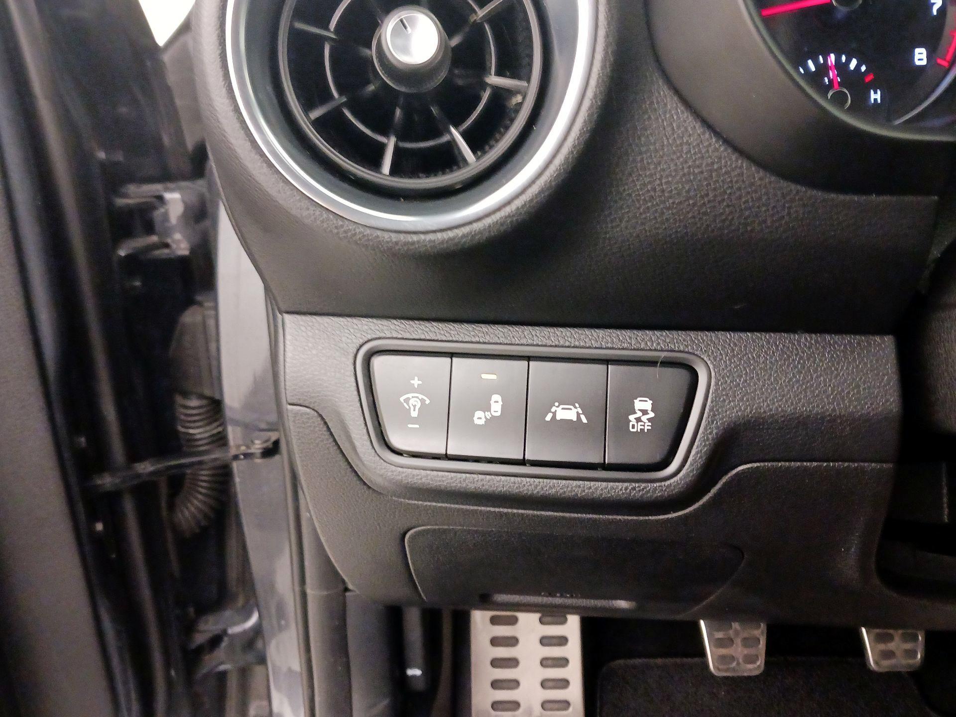 Thumbnail: 2021 Kia Forte - 13