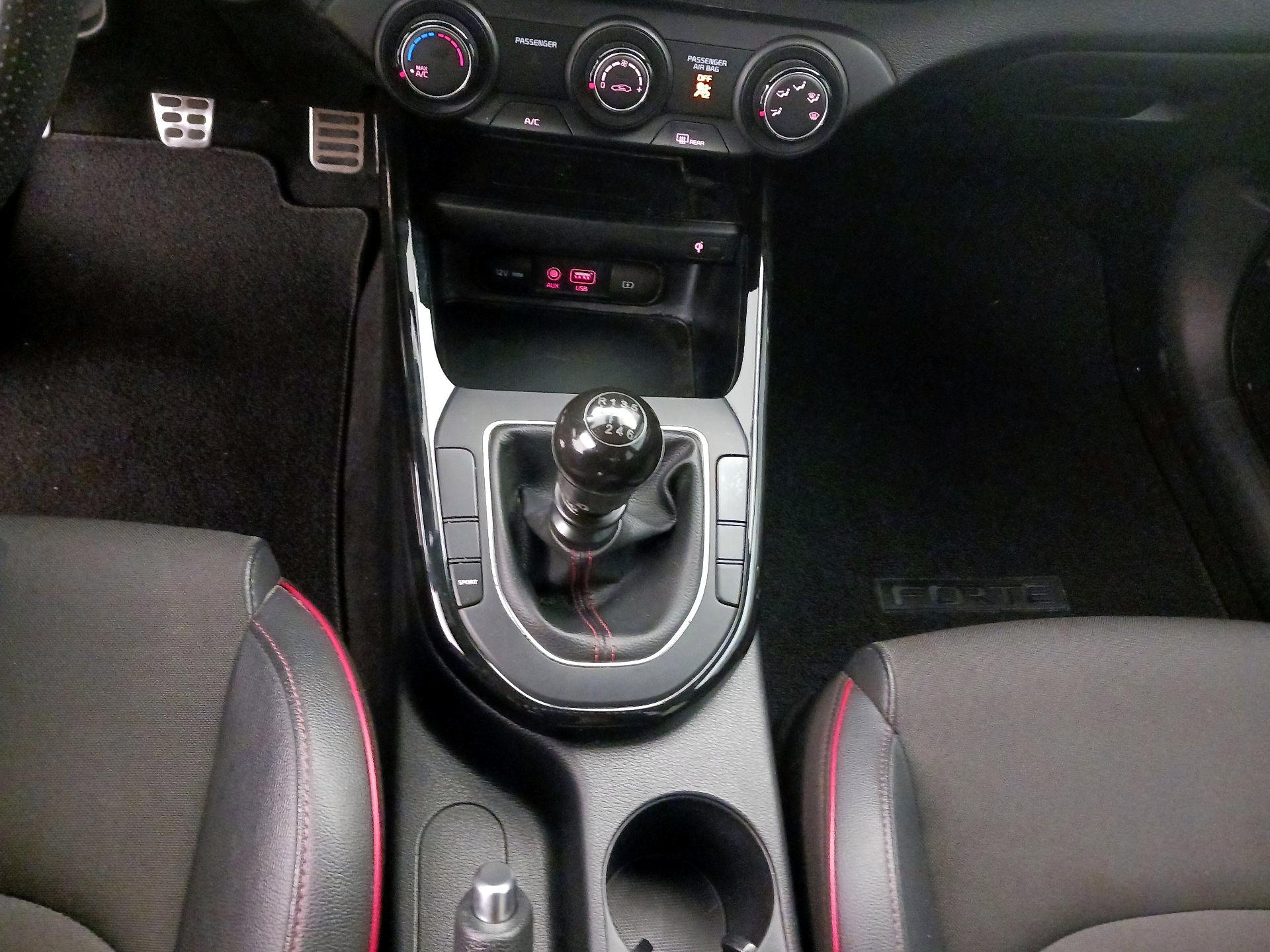 Thumbnail: 2021 Kia Forte - 17