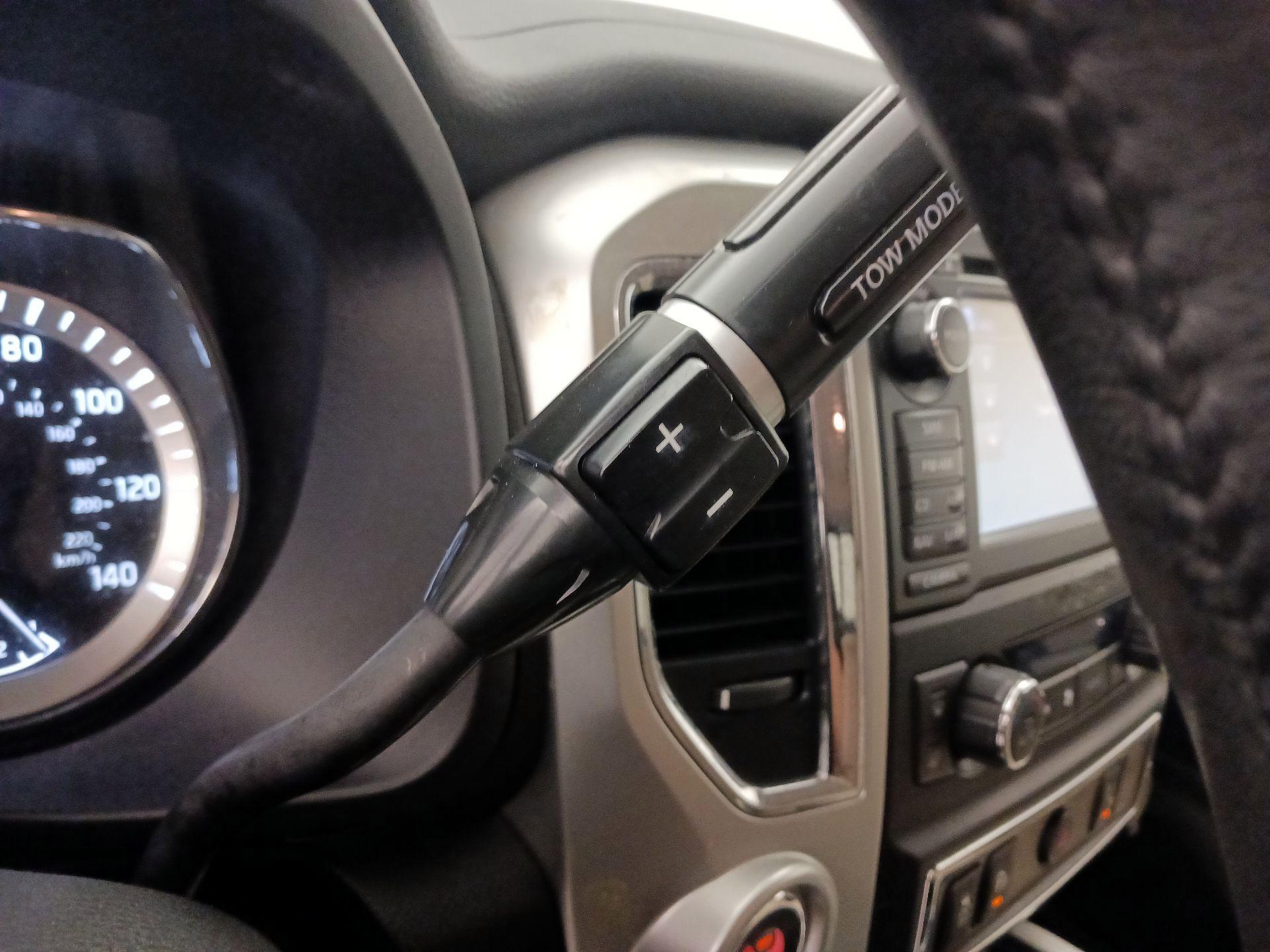 Thumbnail: 2018 Nissan Titan - 18