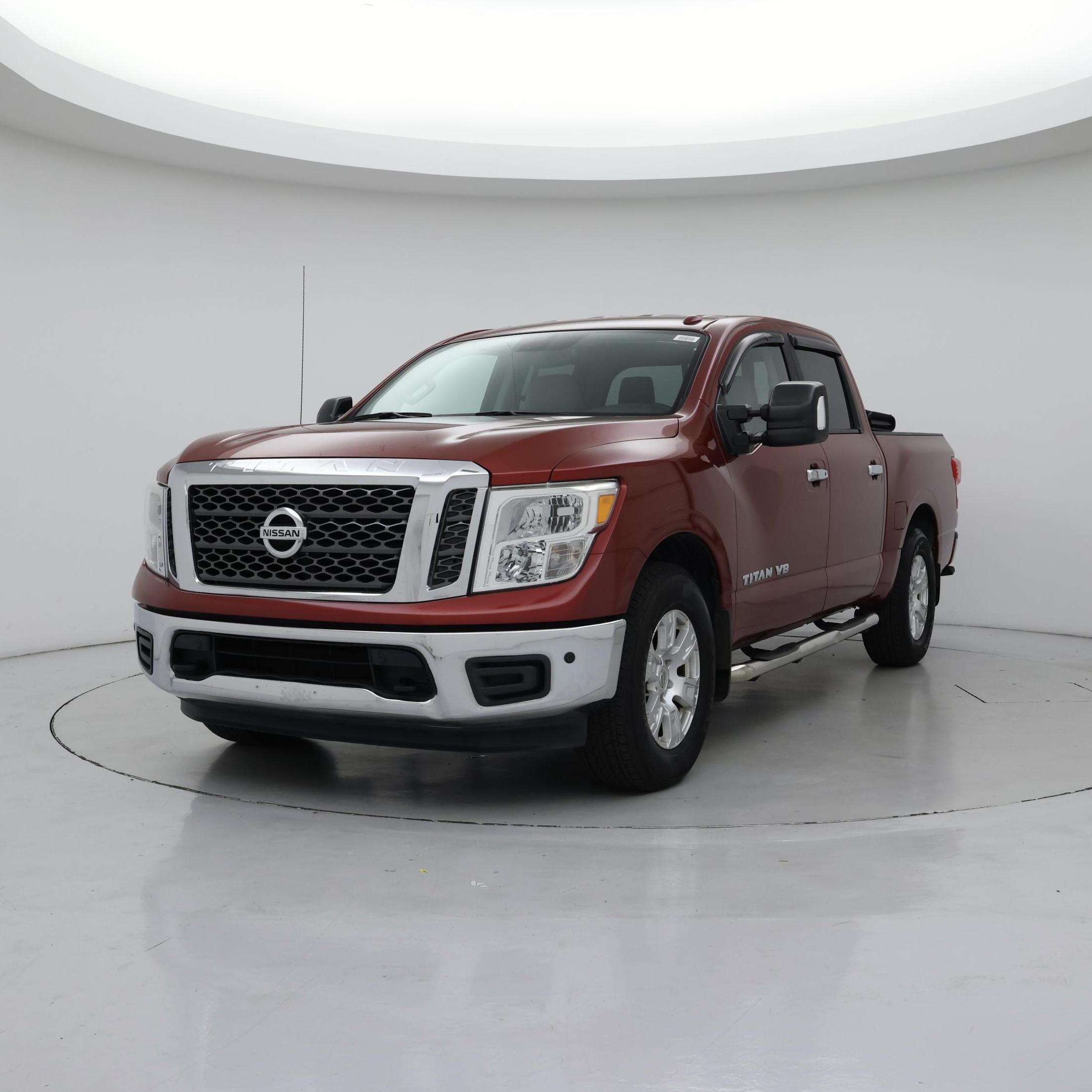 Thumbnail: 2018 Nissan Titan - 4