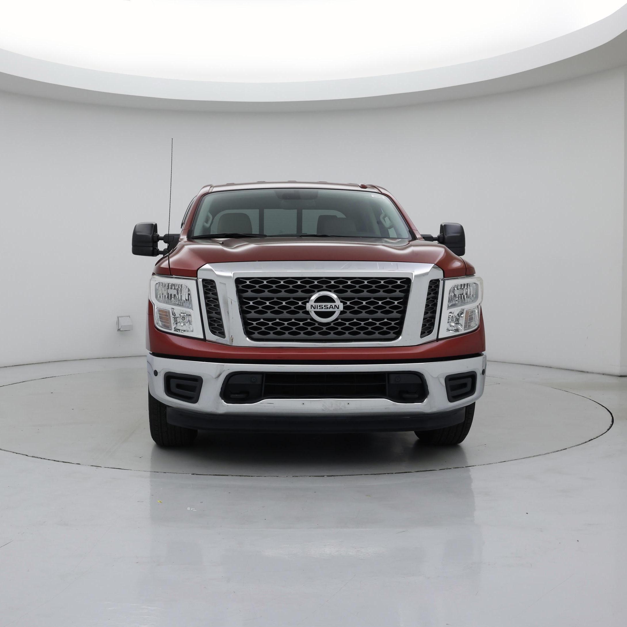 Thumbnail: 2018 Nissan Titan - 5