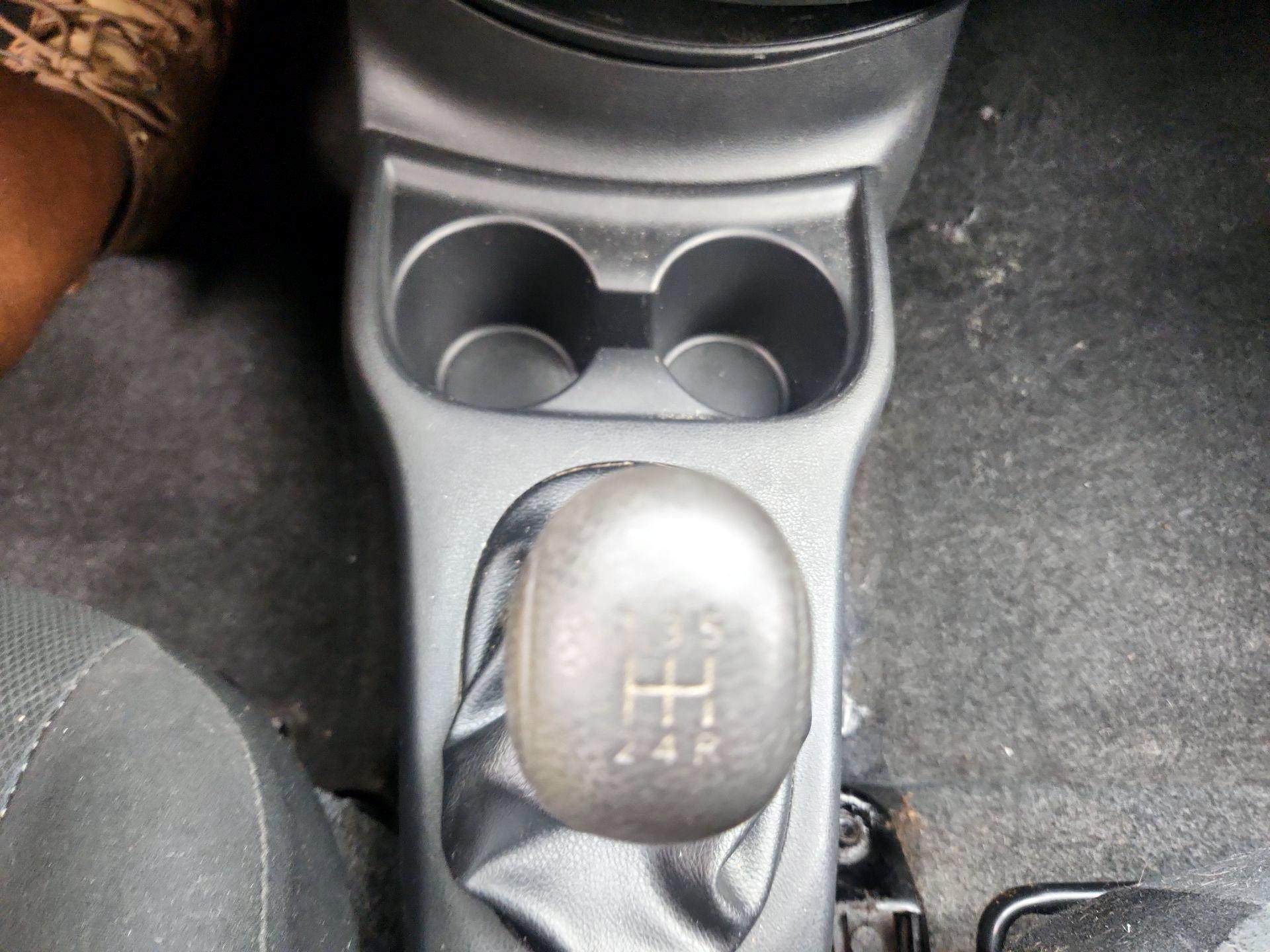 Thumbnail: 2014 Nissan Versa Note - 16