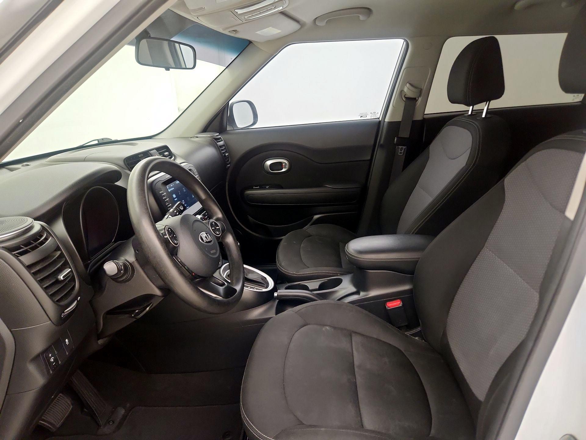 Thumbnail: 2018 Kia Soul - 11