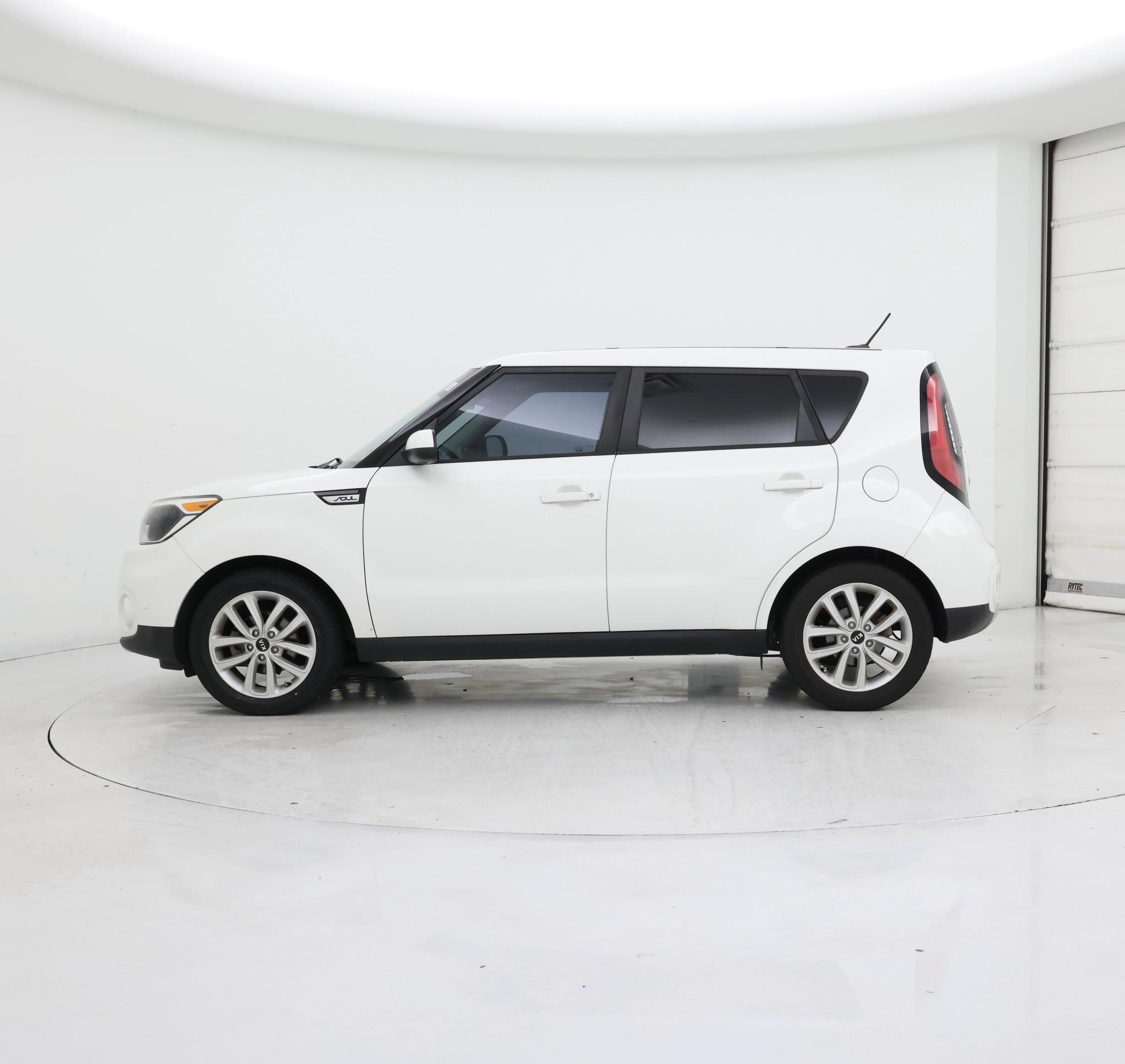 Thumbnail: 2018 Kia Soul - 3