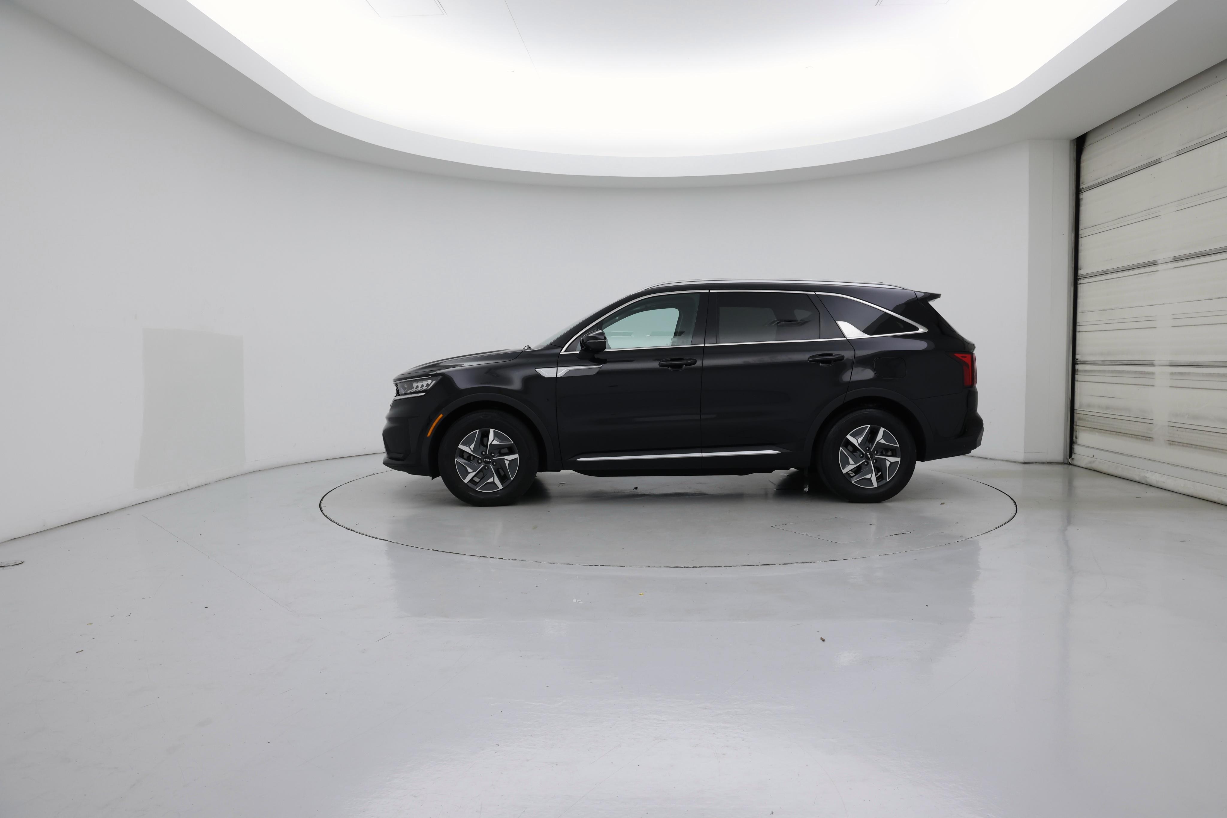 Thumbnail: 2022 Kia Sorento - 3