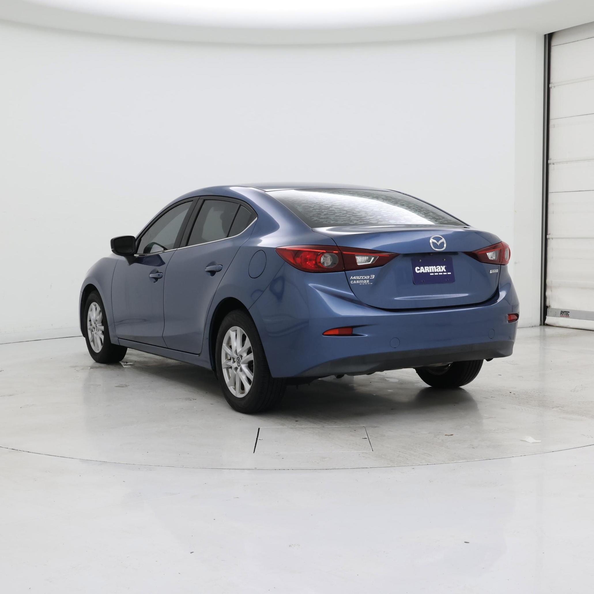 Thumbnail: 2017 Mazda Mazda3 - 2