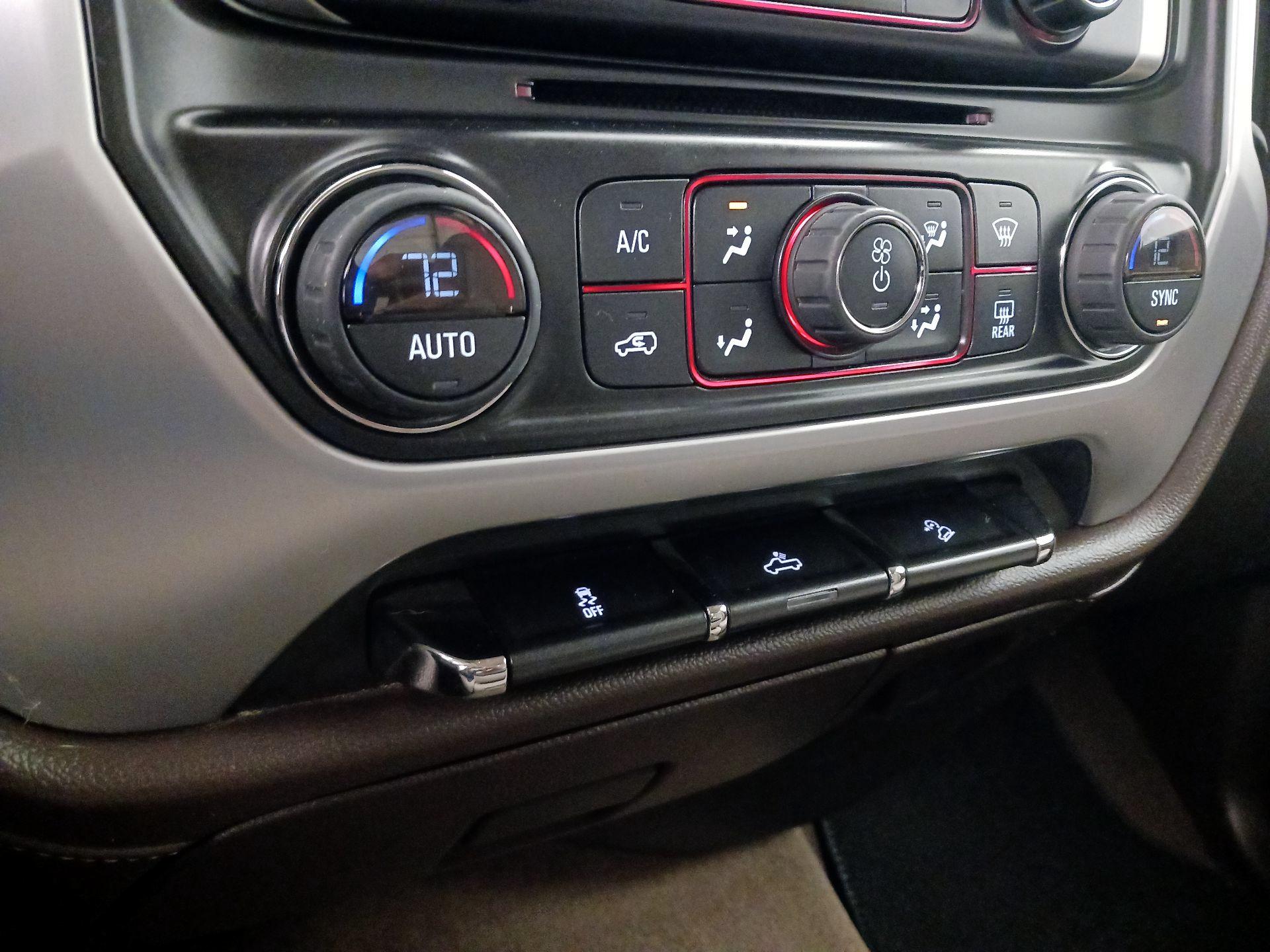 Thumbnail: 2015 GMC Sierra 1500 - 16