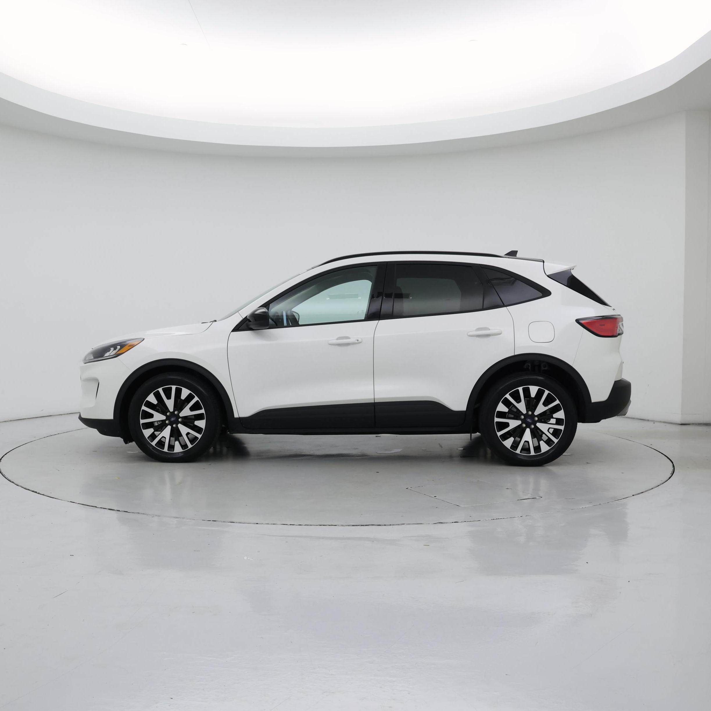 Thumbnail: 2020 Ford Escape - 3