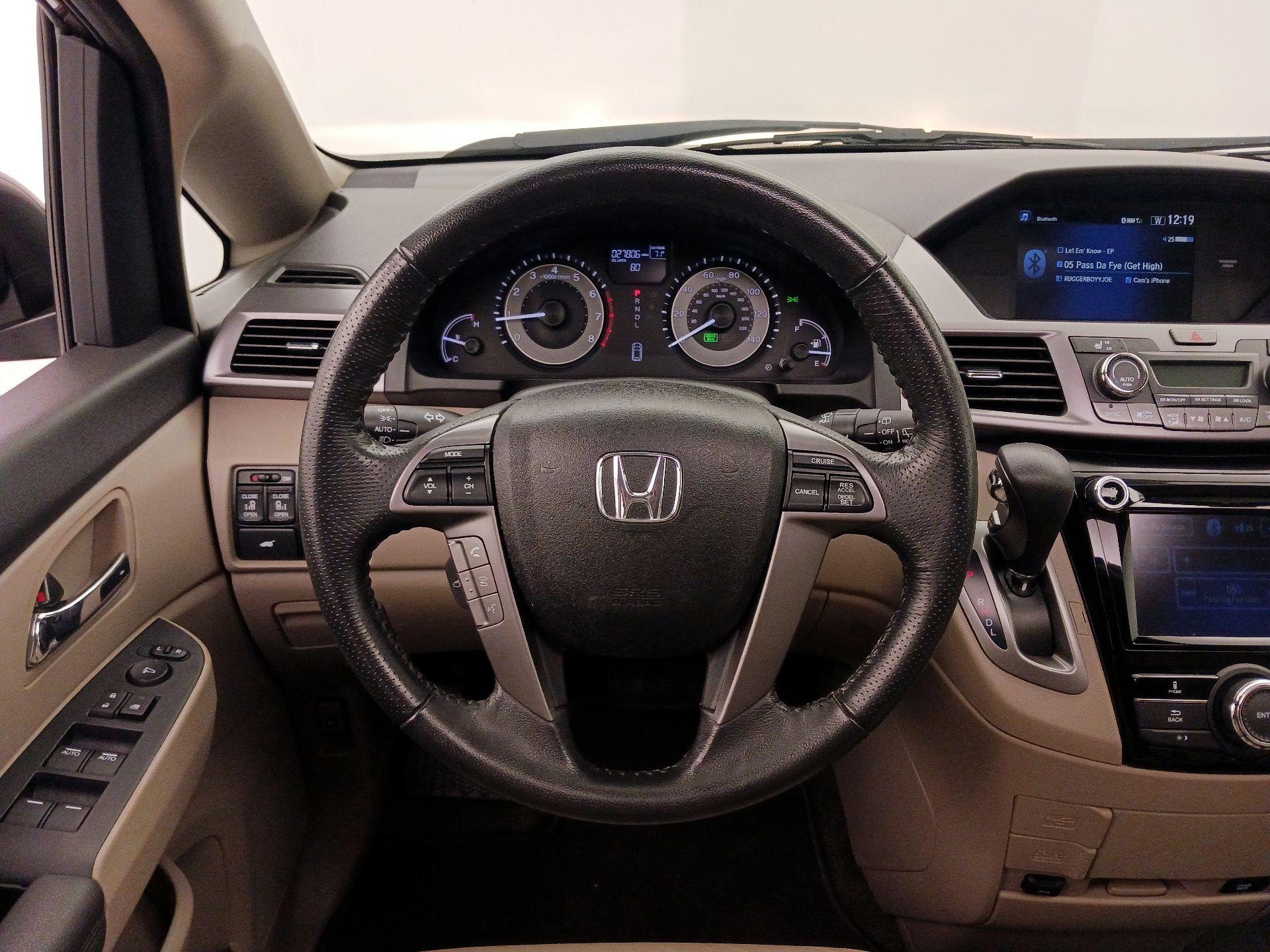 Thumbnail: 2014 Honda Odyssey - 10