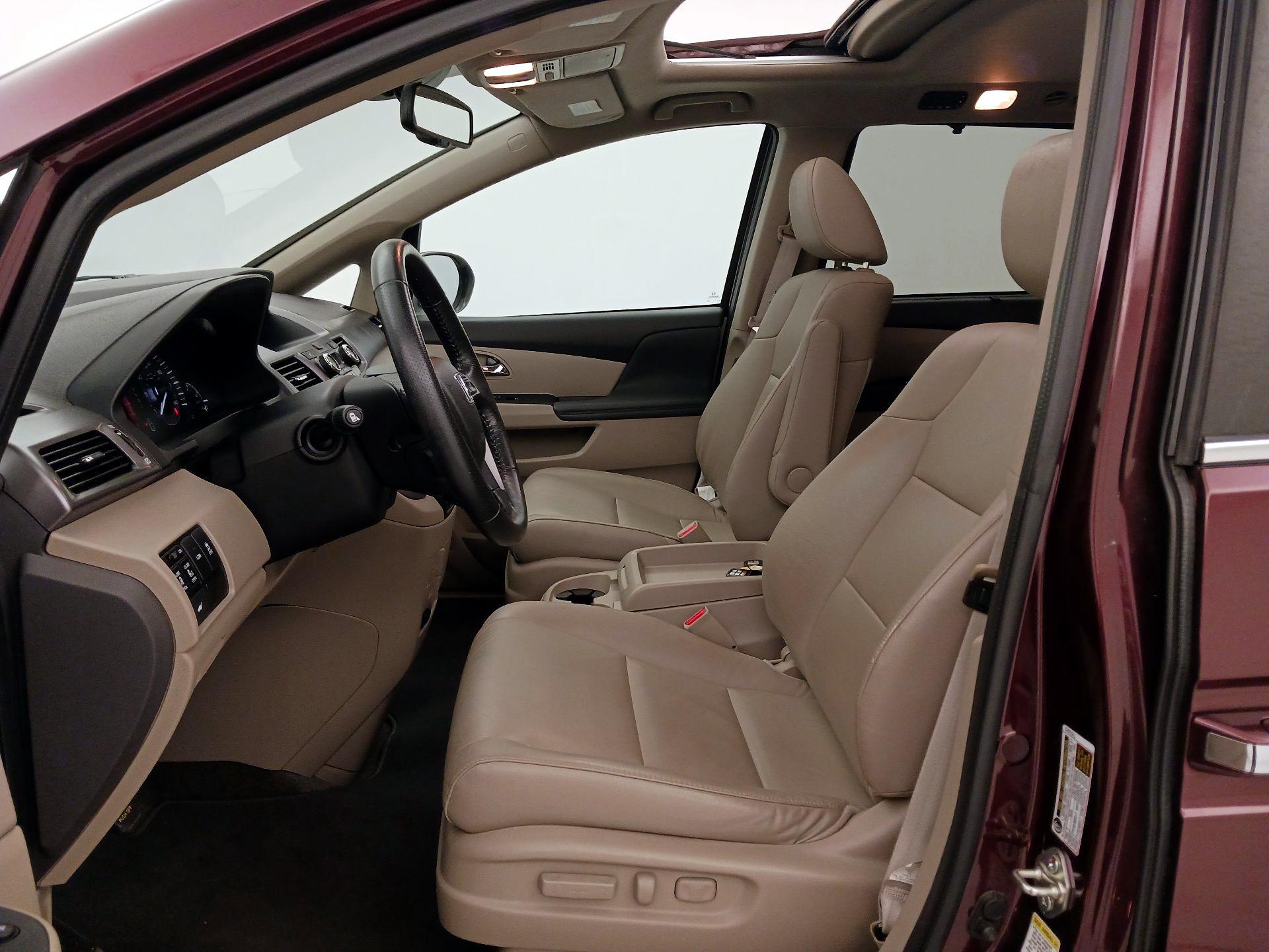 Thumbnail: 2014 Honda Odyssey - 11