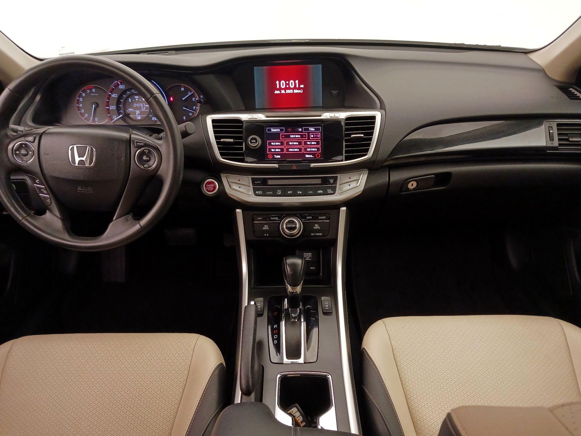 Thumbnail: 2015 Honda Accord - 9