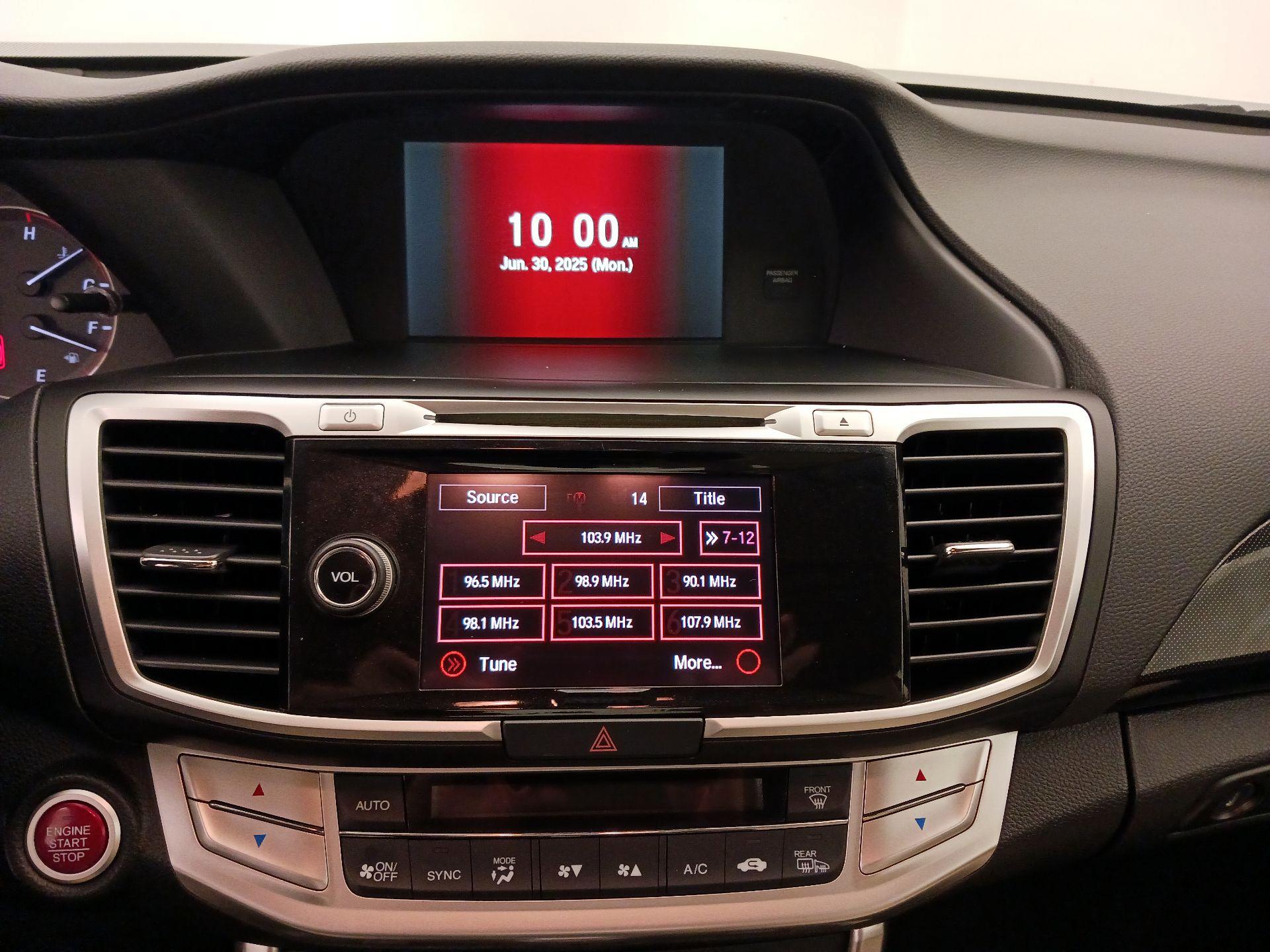Thumbnail: 2015 Honda Accord - 15
