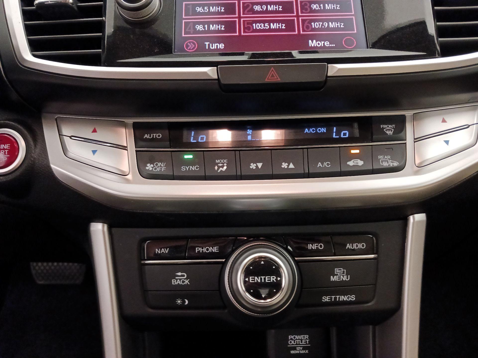 Thumbnail: 2015 Honda Accord - 16