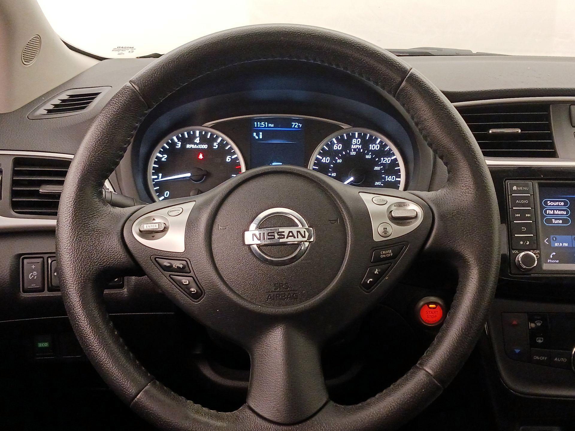 Thumbnail: 2019 Nissan Sentra - 10