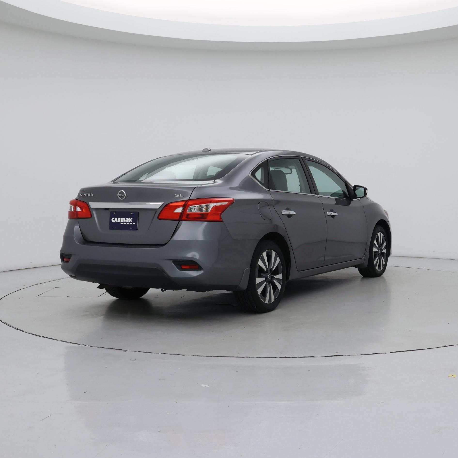 Thumbnail: 2019 Nissan Sentra - 8