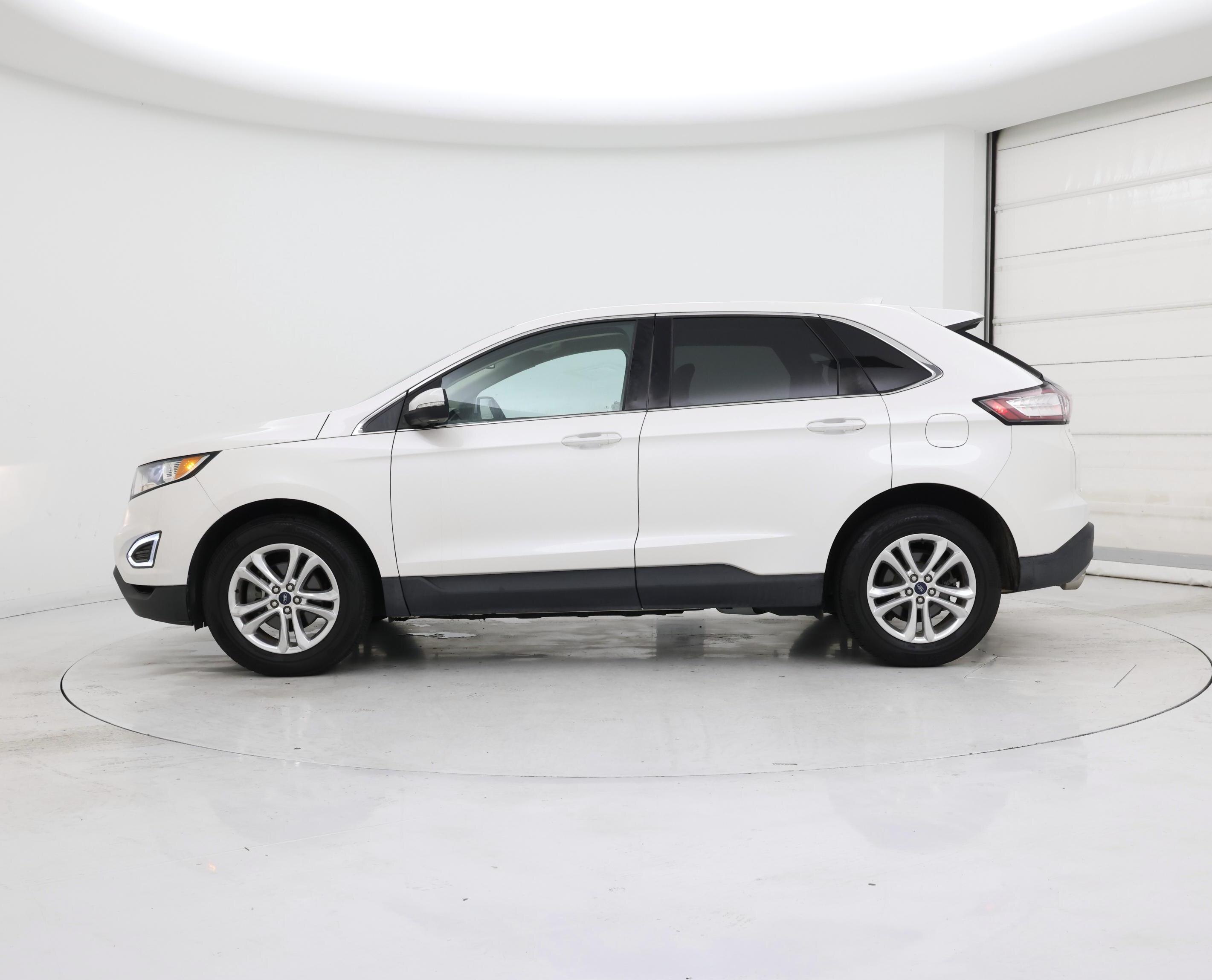 Thumbnail: 2016 Ford Edge - 3