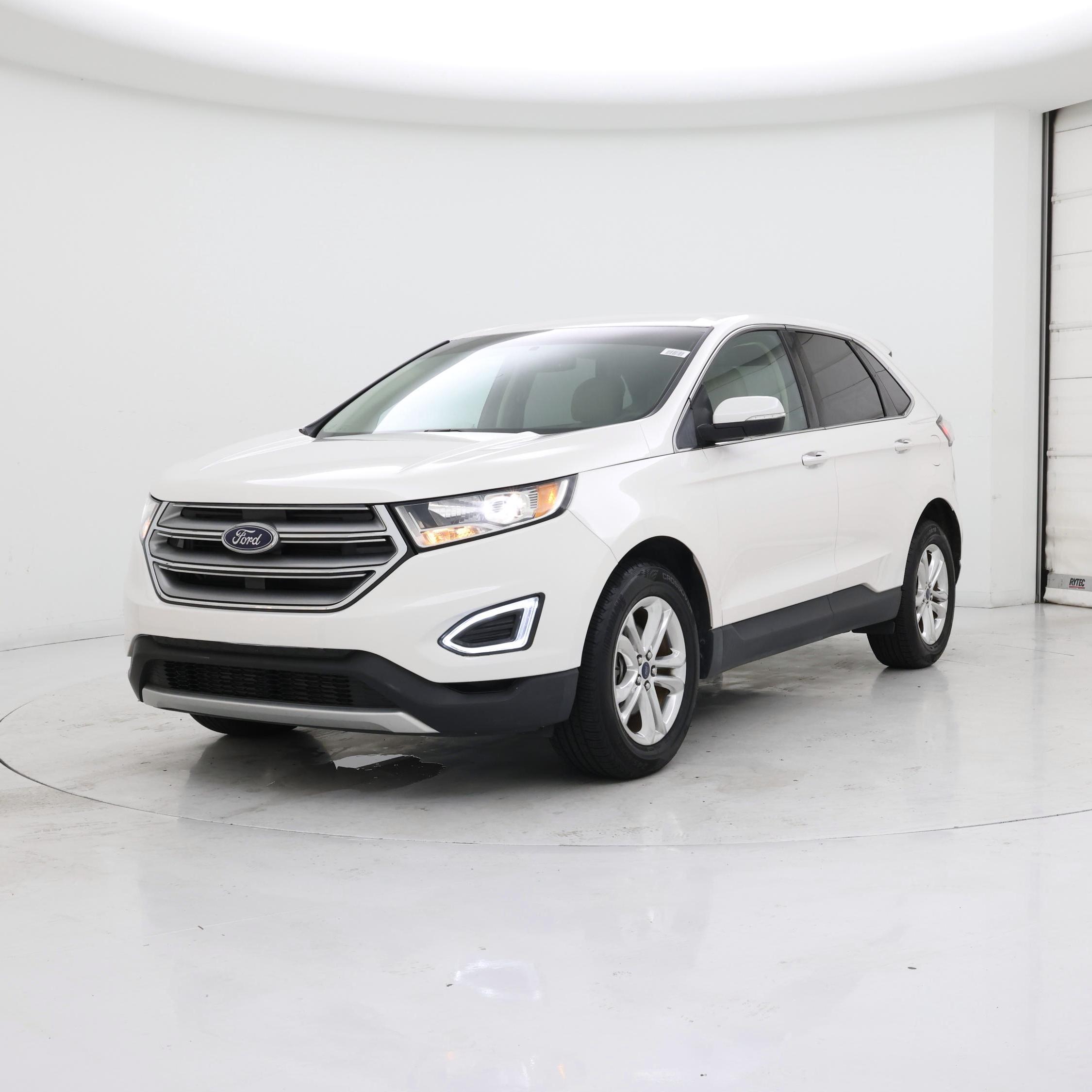 Thumbnail: 2016 Ford Edge - 4