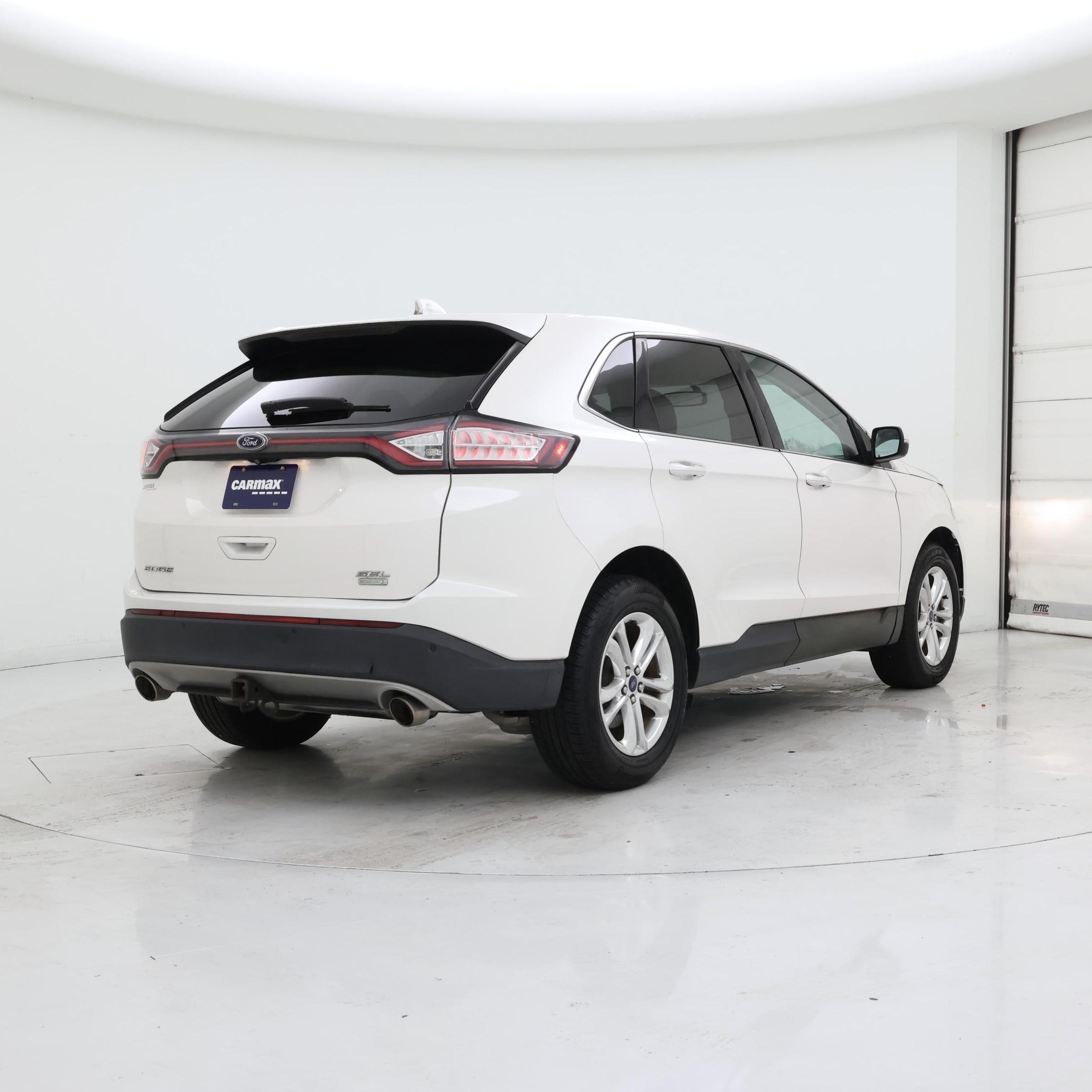 Thumbnail: 2016 Ford Edge - 8
