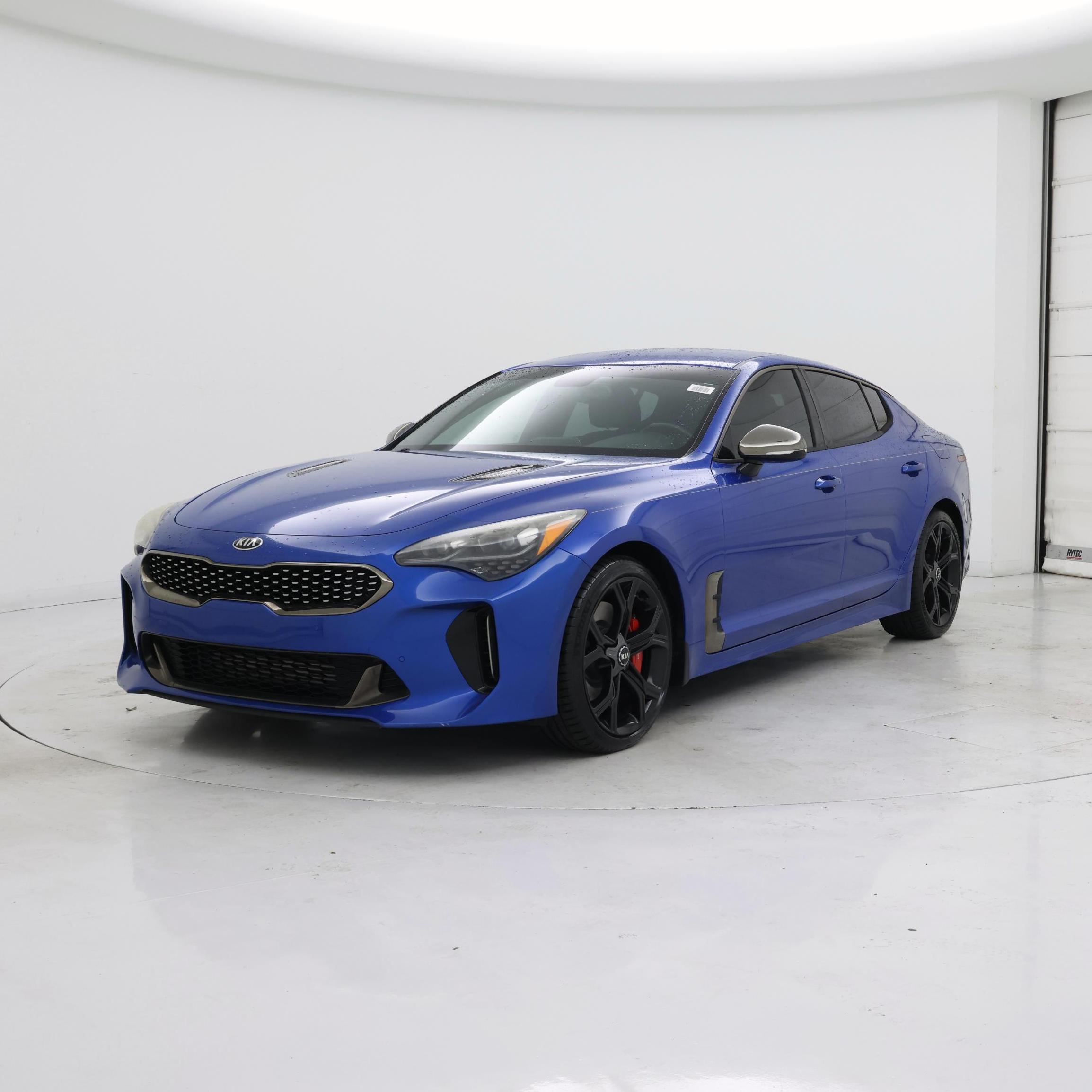 Thumbnail: 2018 Kia Stinger - 4