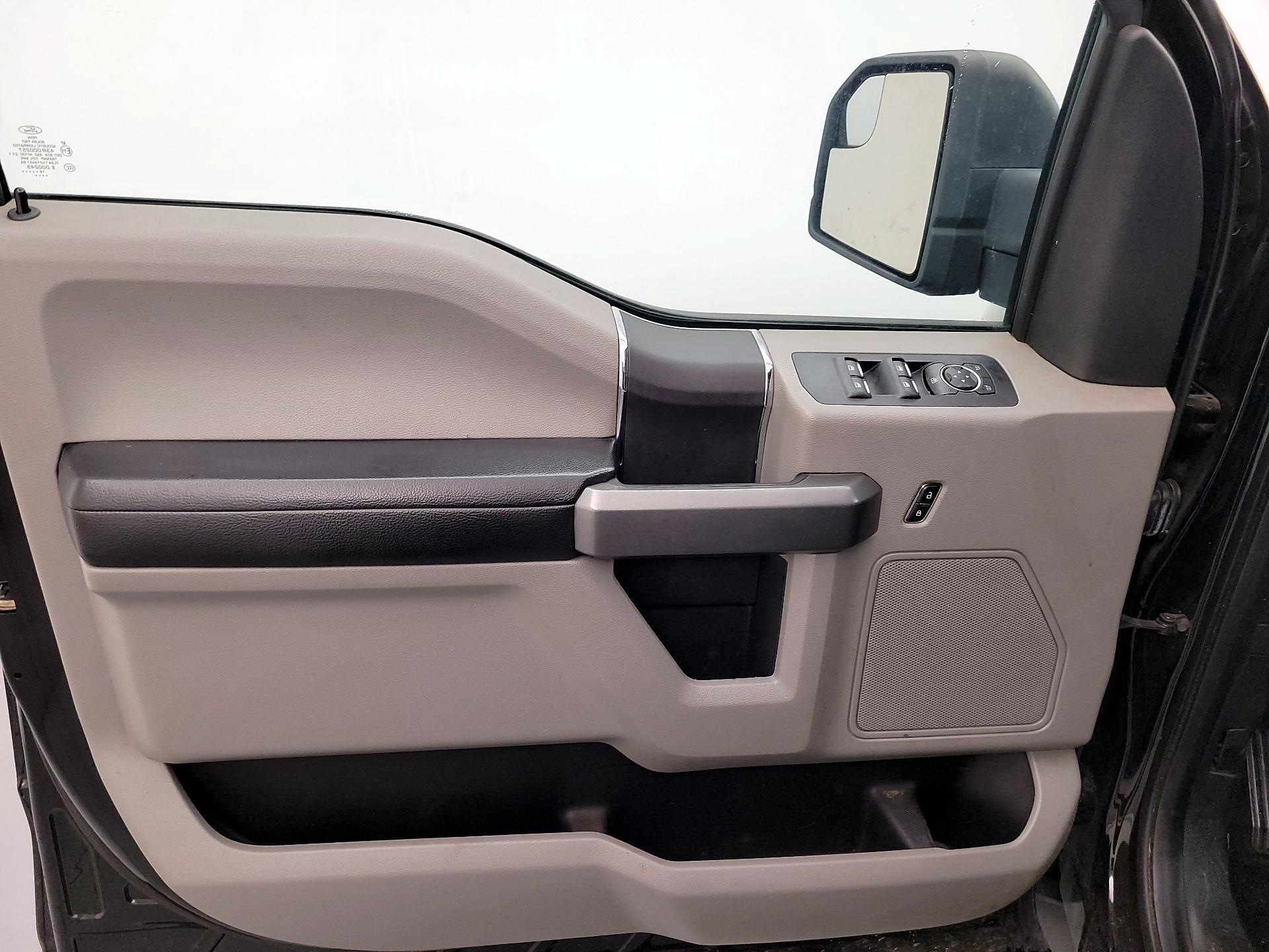 Thumbnail: 2016 Ford F-150 - 12