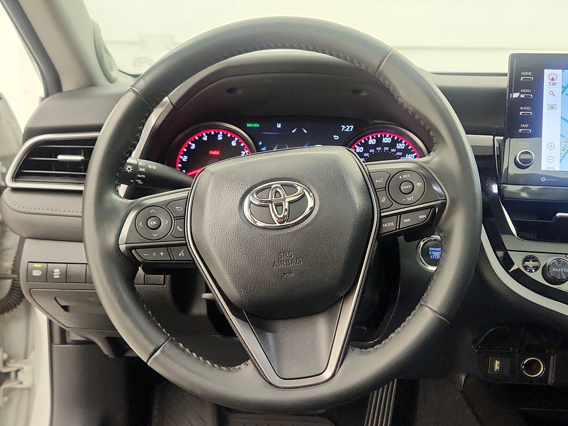 Thumbnail: 2023 Toyota Camry - 10