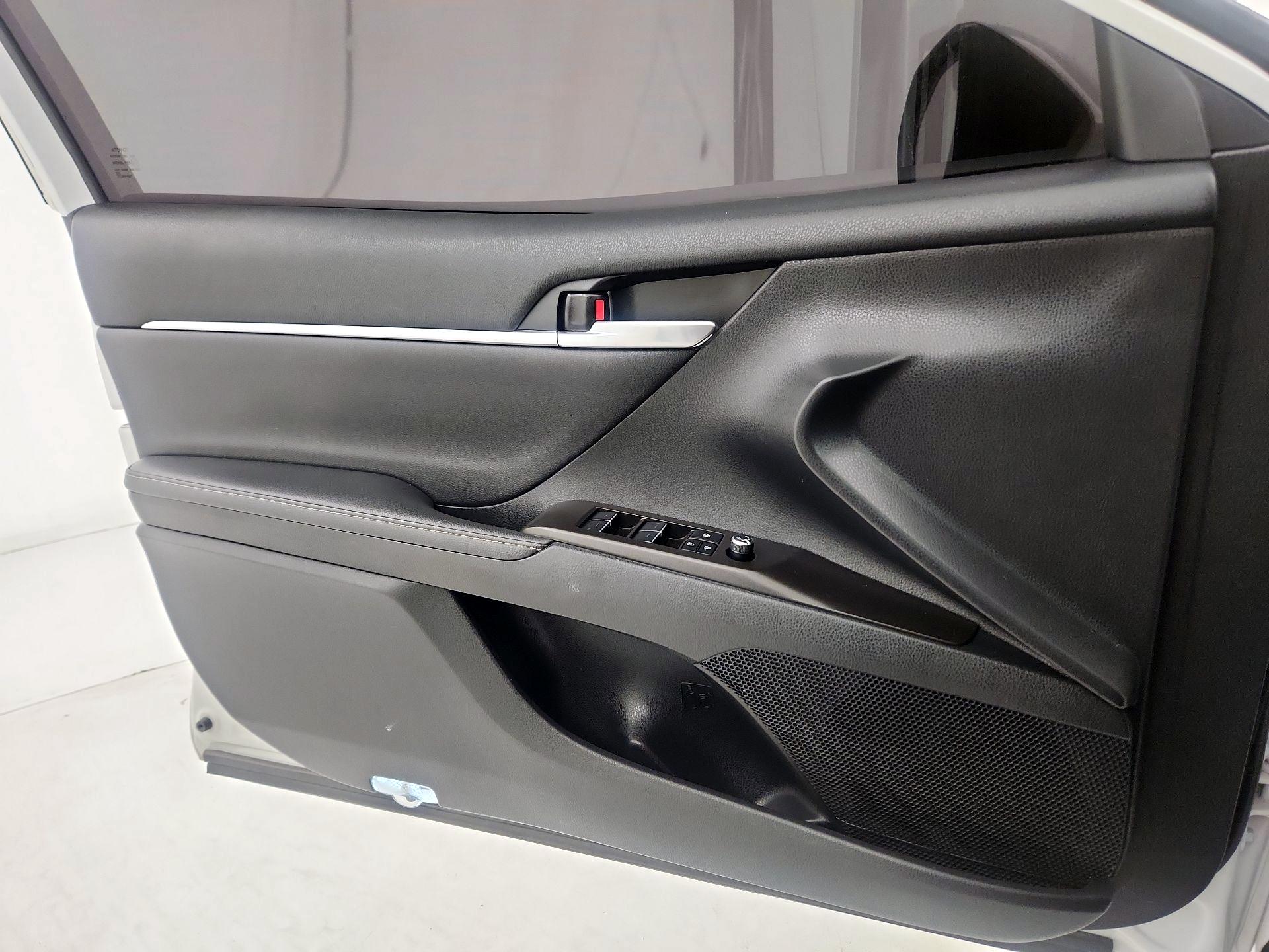 Thumbnail: 2023 Toyota Camry - 12