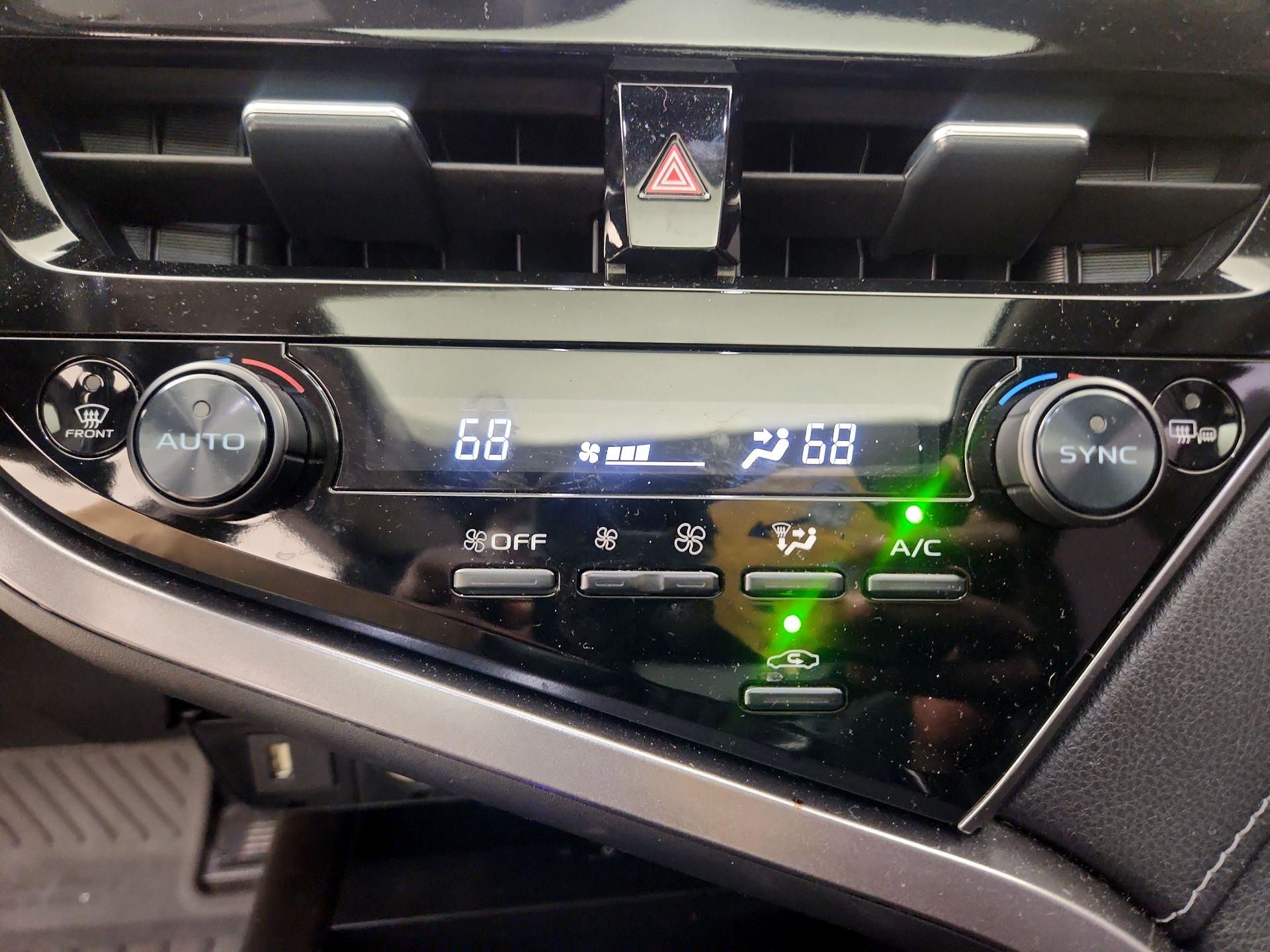 Thumbnail: 2023 Toyota Camry - 17