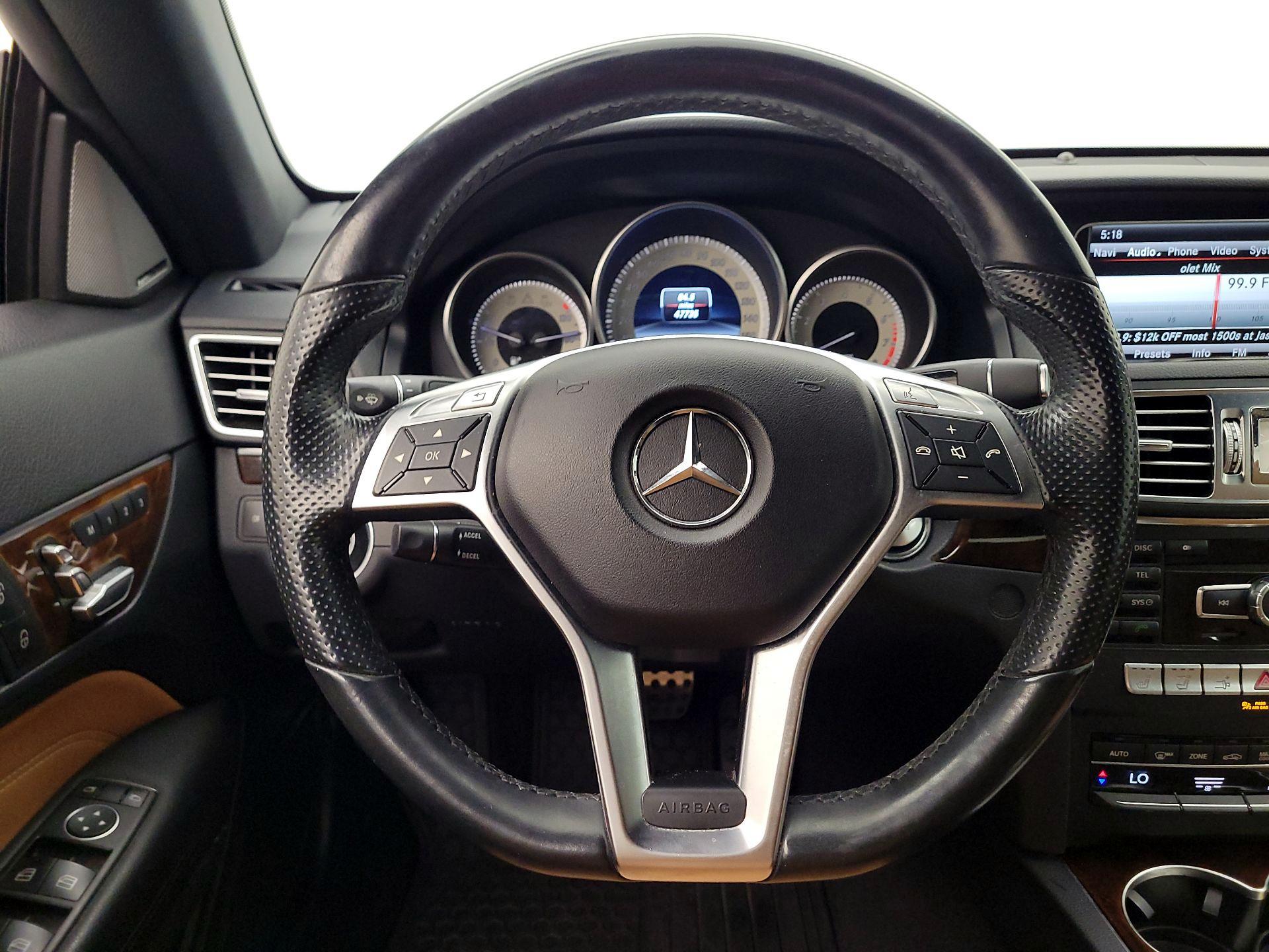 Thumbnail: 2014 Mercedes-Benz E-Class - 10