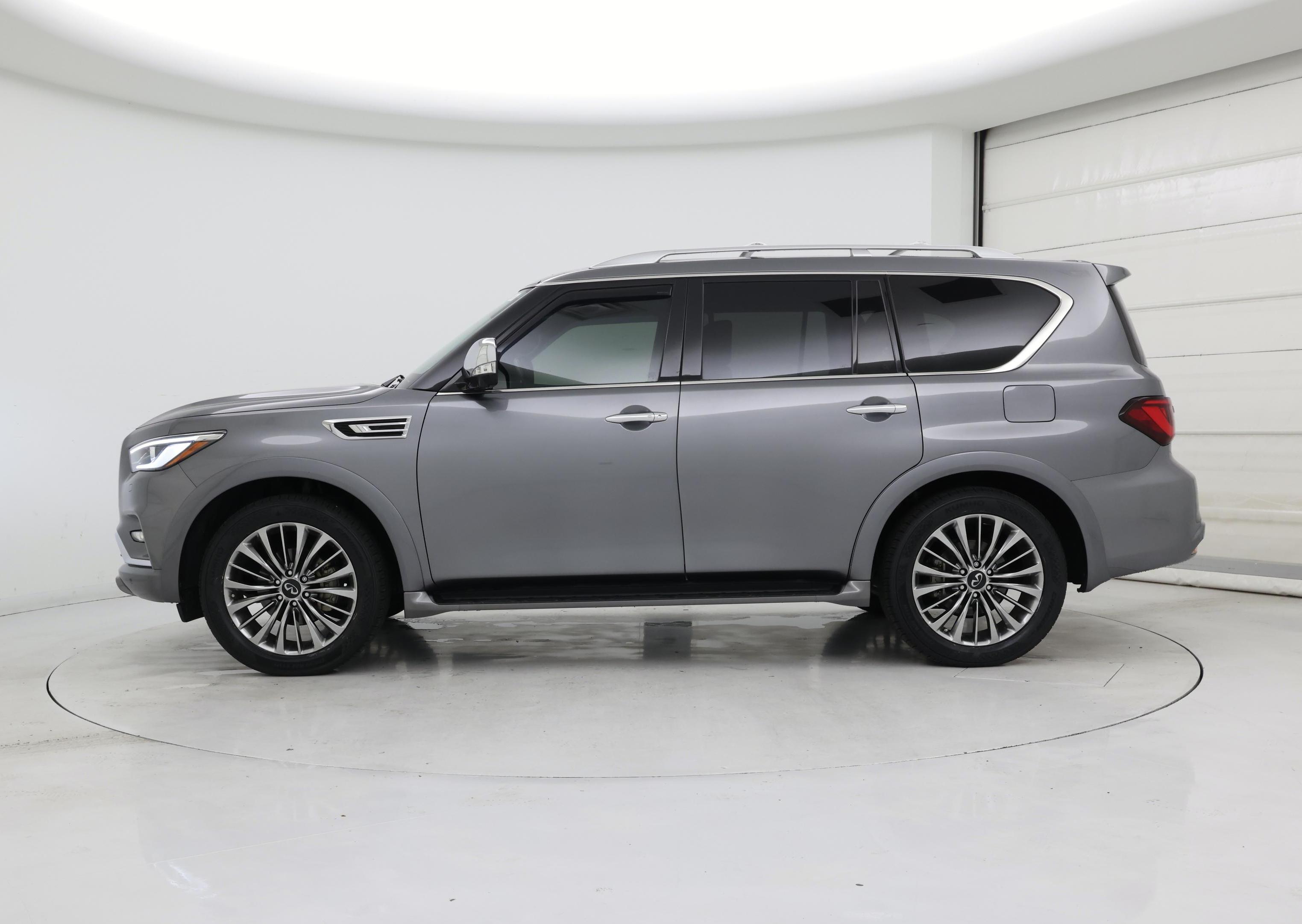 Thumbnail: 2021 INFINITI QX80 - 3
