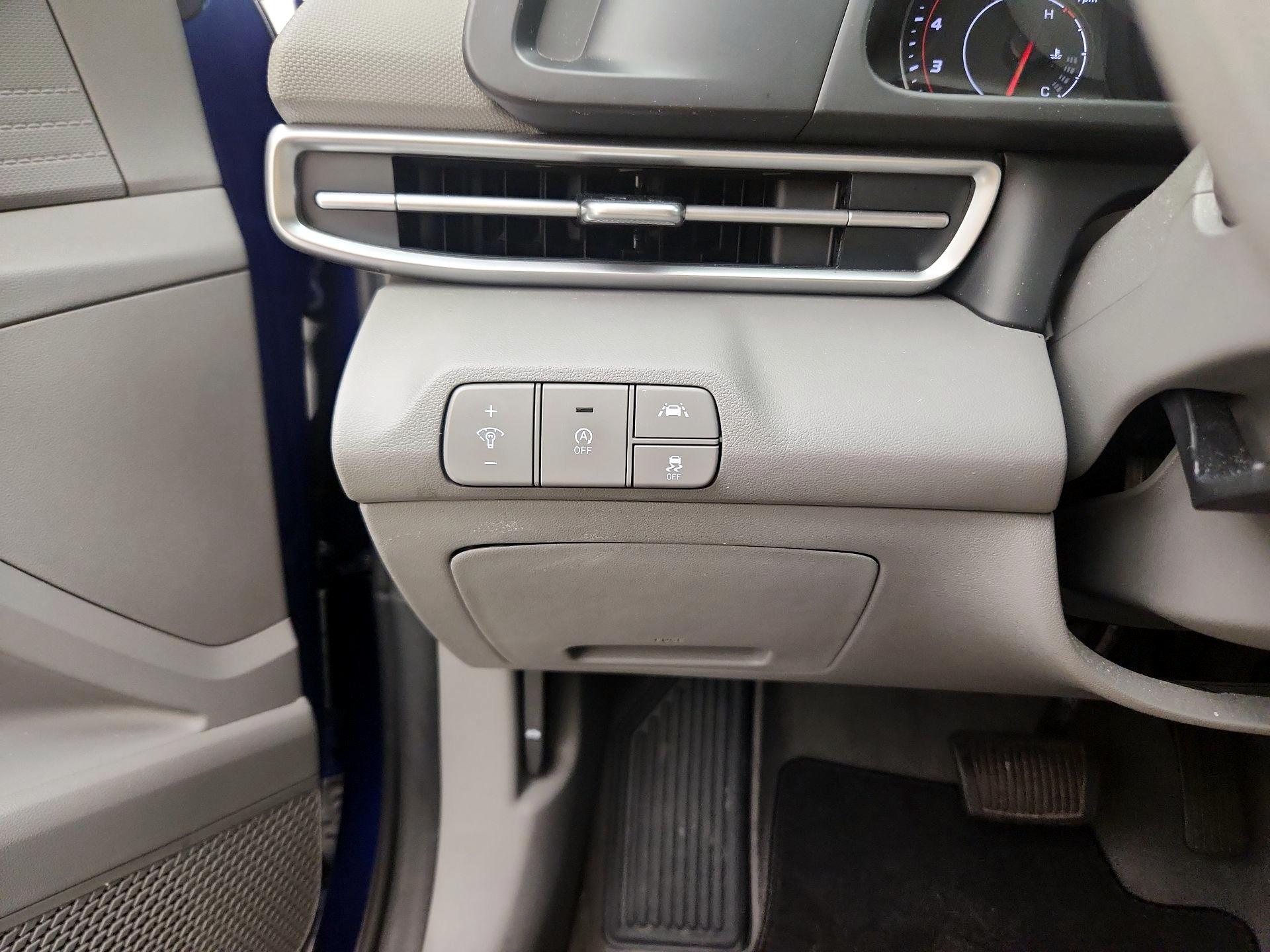 Thumbnail: 2021 Hyundai Elantra - 13